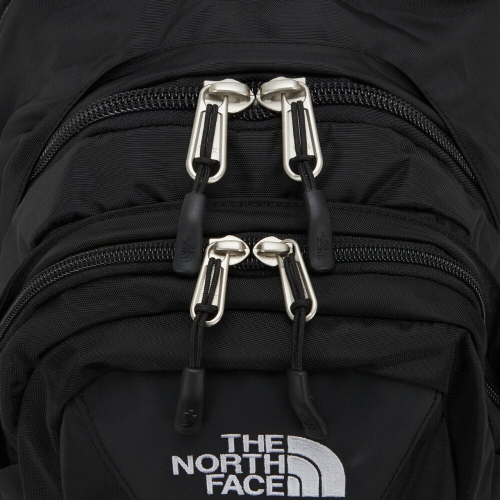 THE NORTH FACE HOT SHOT BACKPACK NM2DQ02A BLACK 28L UNISEX SIZE