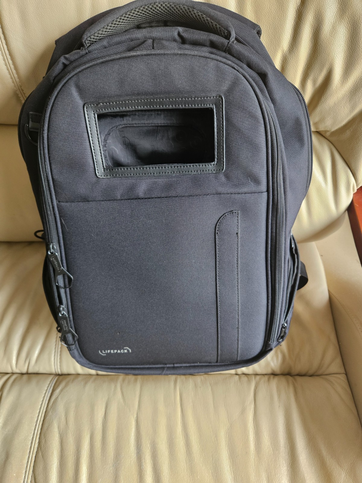 SOLGAARD [LIFEPACK] BACKPACK 17 ” HIGH 4.5 “WIDE AT BASE 12 ” LONG AT THE BASE