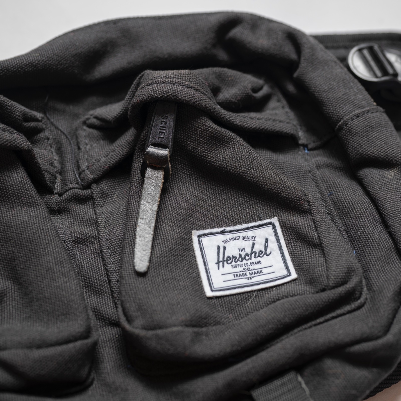Herschel Supply Co. – Select Series – Crossbody Fanny Pack in Black