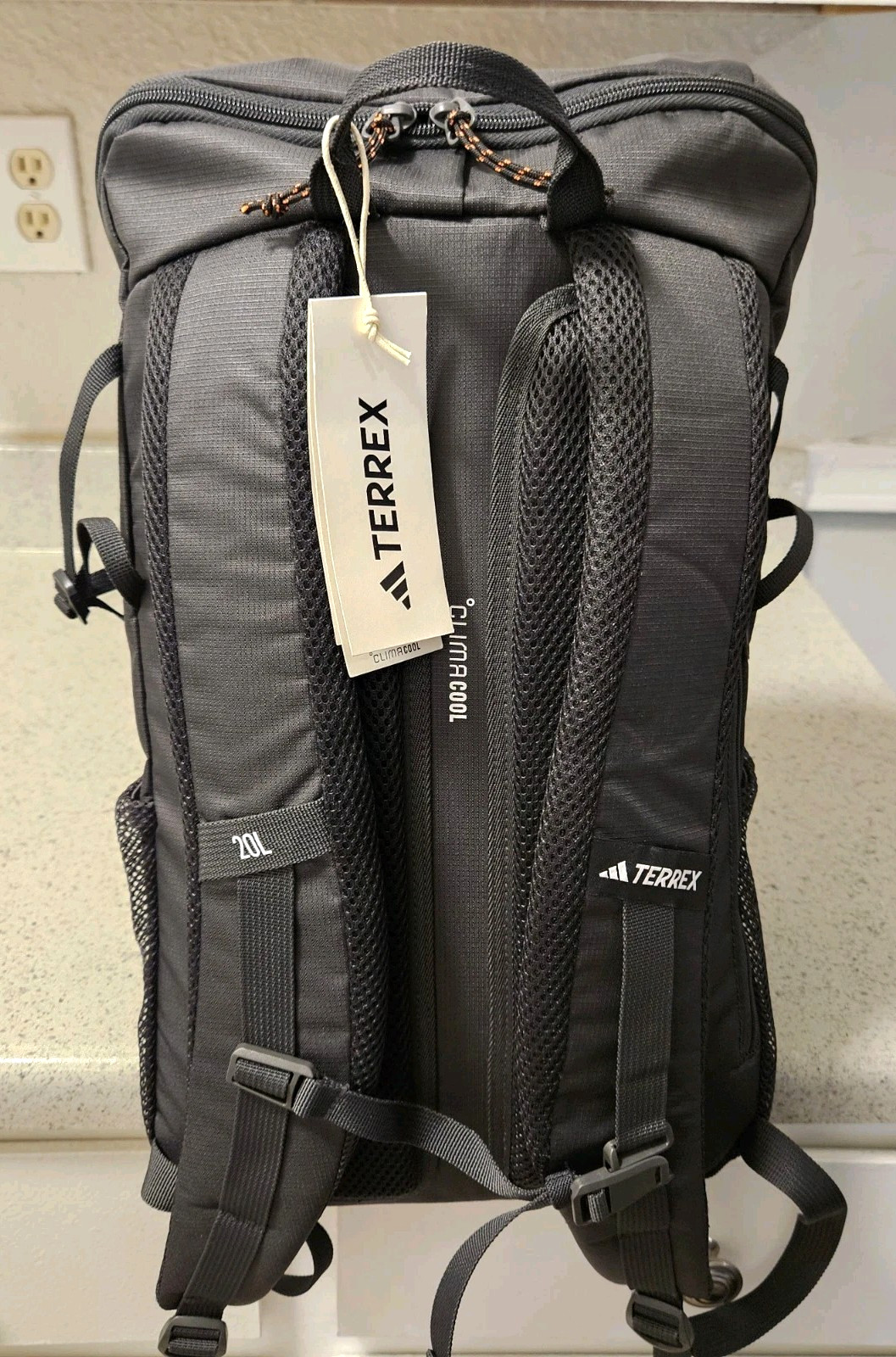 Adidas Terrex Multi Climacool 20L Hiking Backpack Carbon Grey Black JM0464 NEW