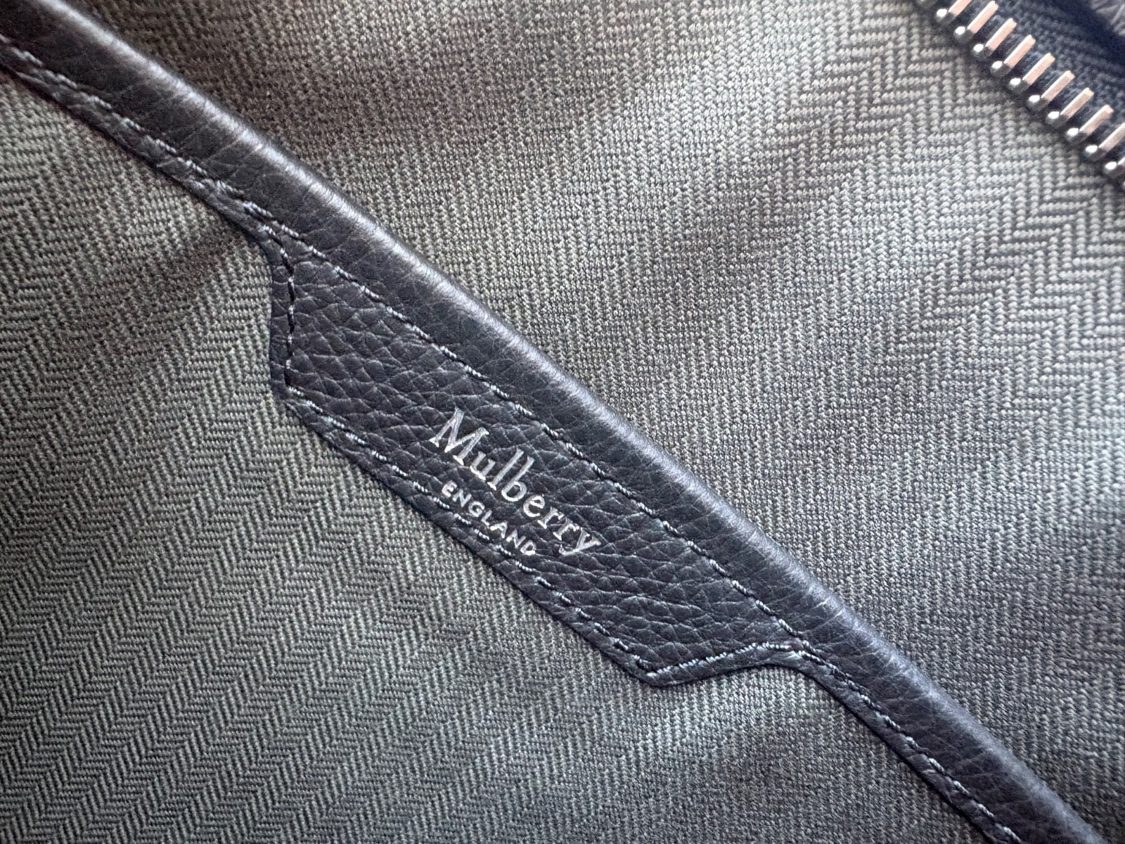 Mulberry Black Pebbled Leather Crossbody Messenger Shoulder Bag w/ Dust bag