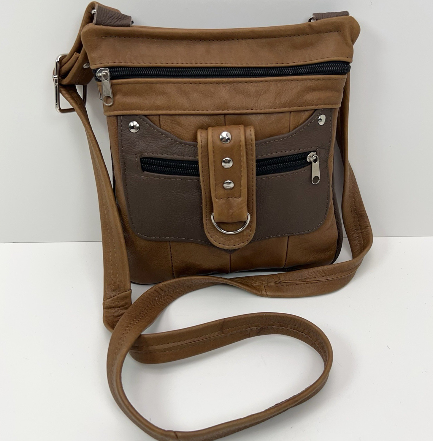 LEATHER Crossbody Bag Adjustable Multi Zip Pockets Silver Studded Buckle Travel