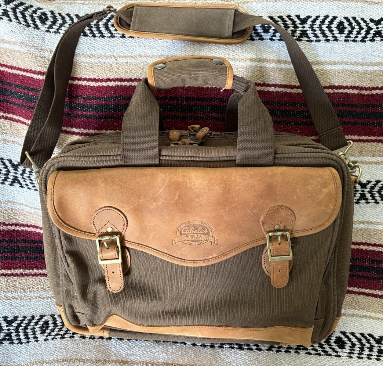 Vintage Cabela’s Canvas & Leather Messenger Shoulder Bag Classic Style Luggage