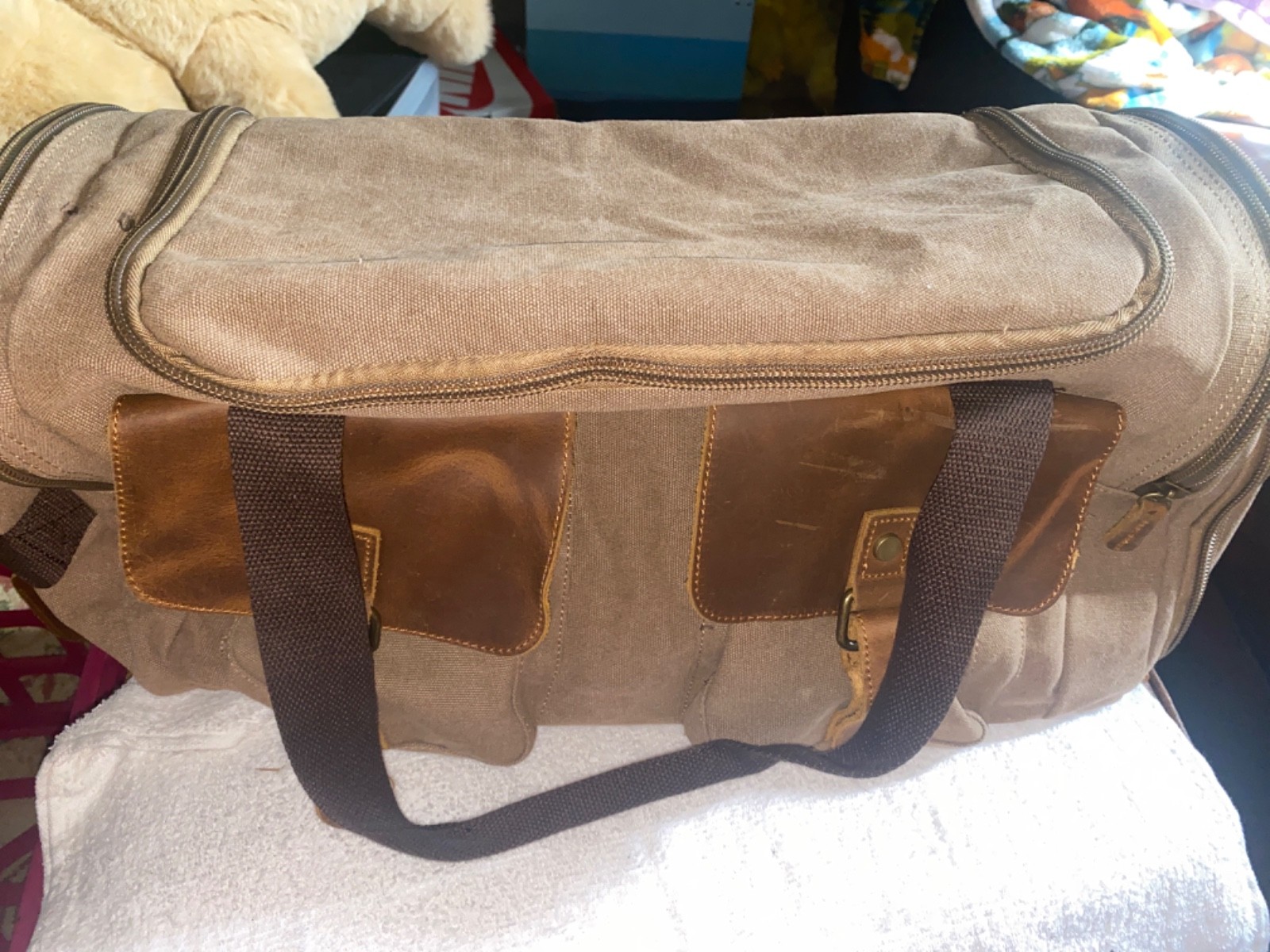 Kemy’s brown Canvas & leather Duffel Bag for Mens X-Large Compartment Preowned