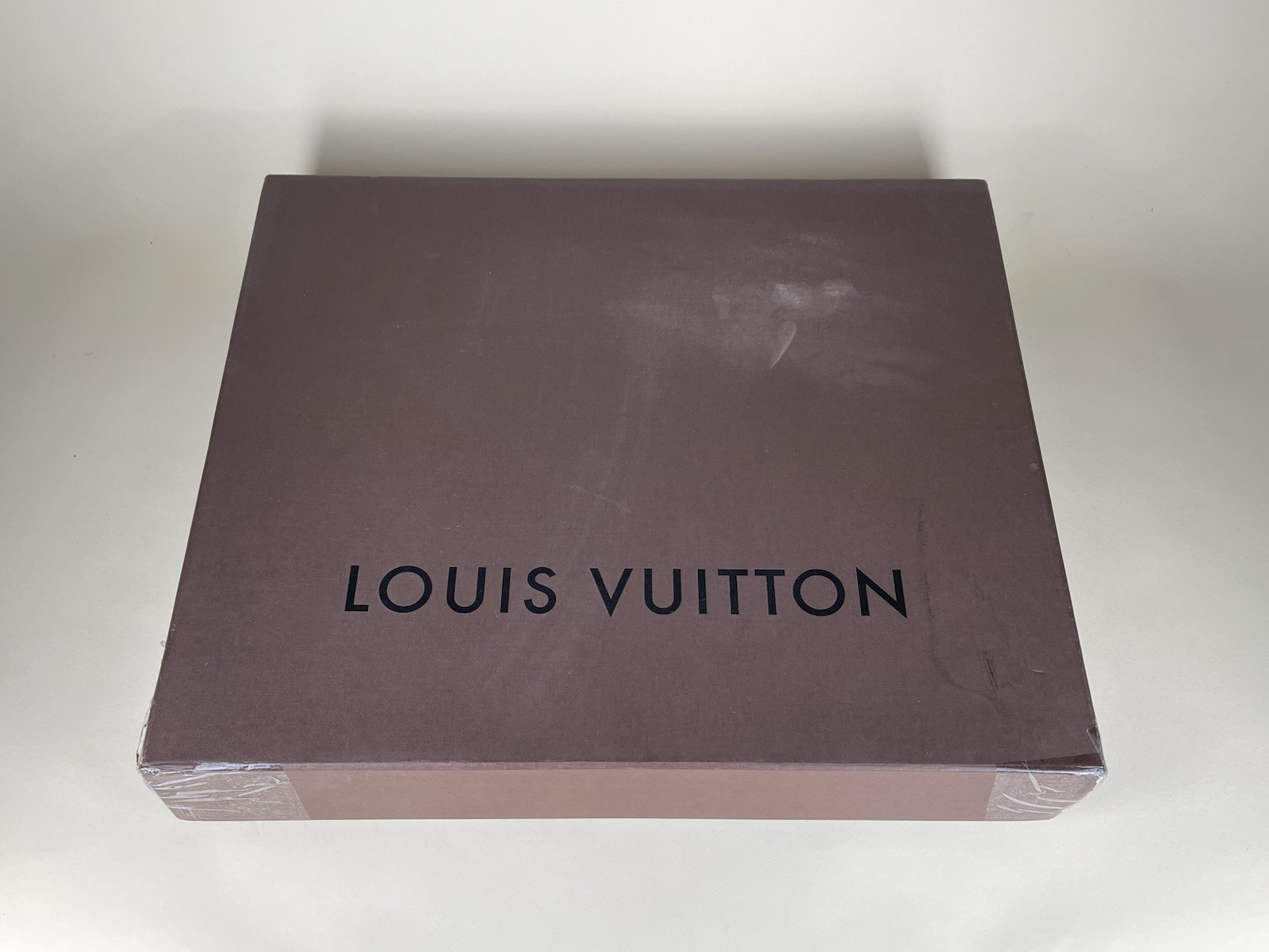 *Rare* NEW Louis Vuitton Damier Graphite Laptop Computer Sleeve MM N58031