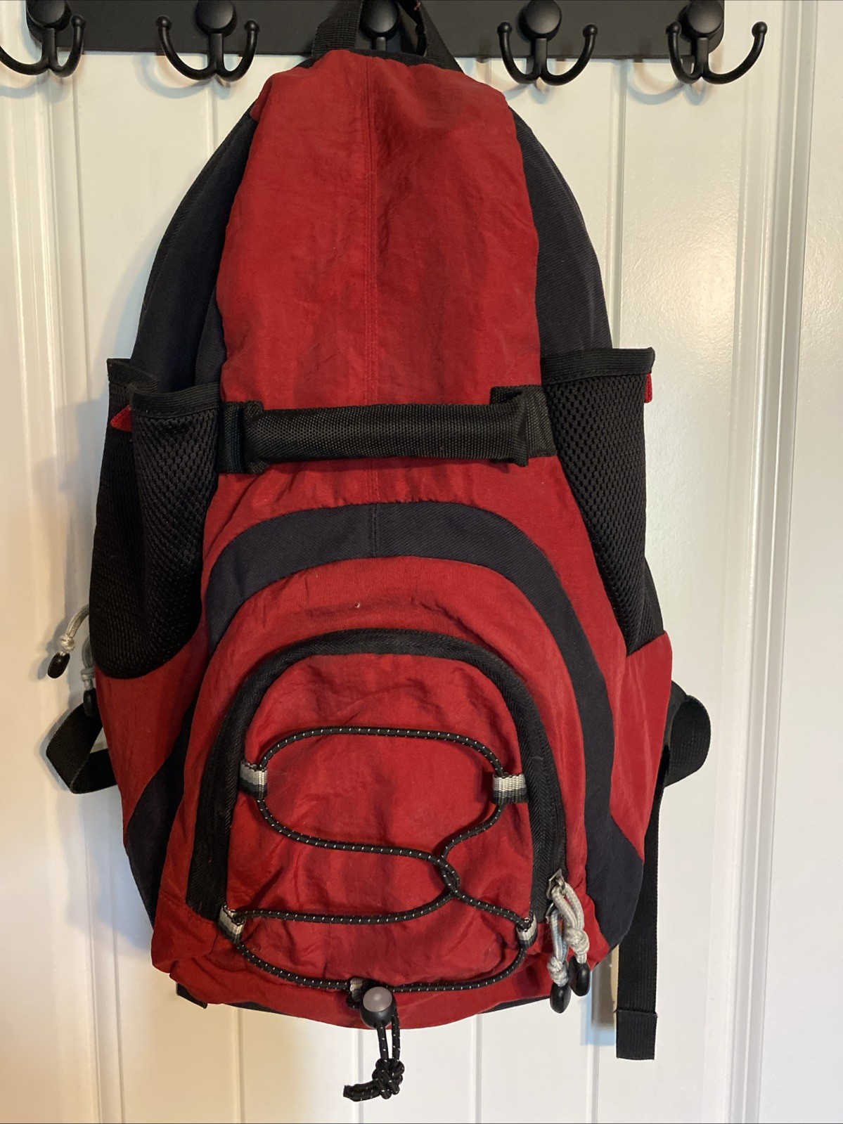 Large Red And Black Backpack, Multiple Zipper Pockets, Shoulder & Carry Strap