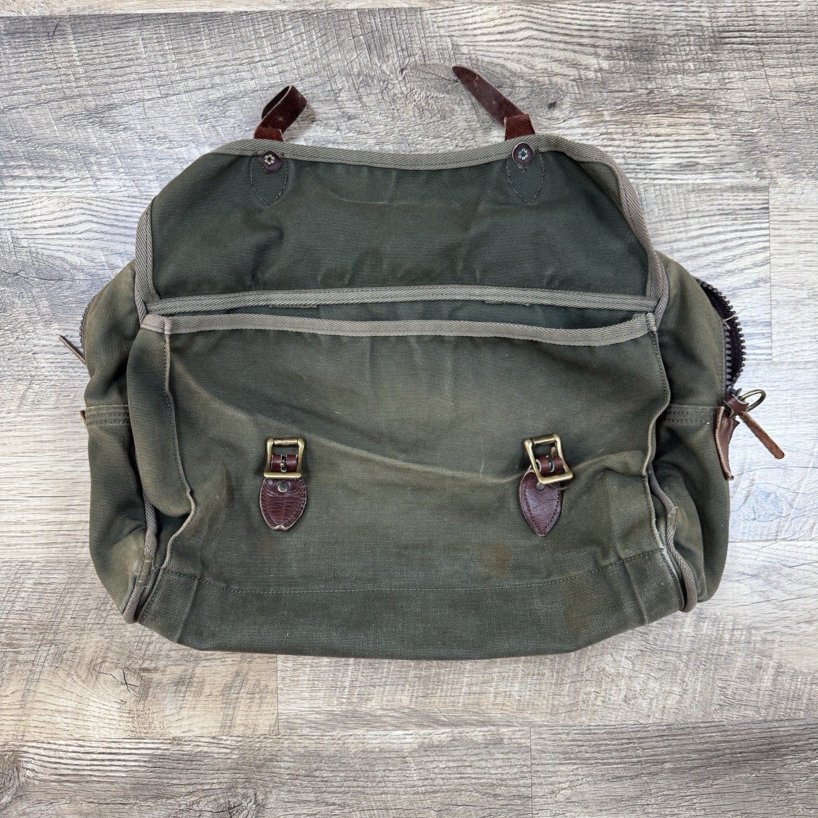 Duluth Trading Co. Computer Messenger Briefcase Bag No Strap