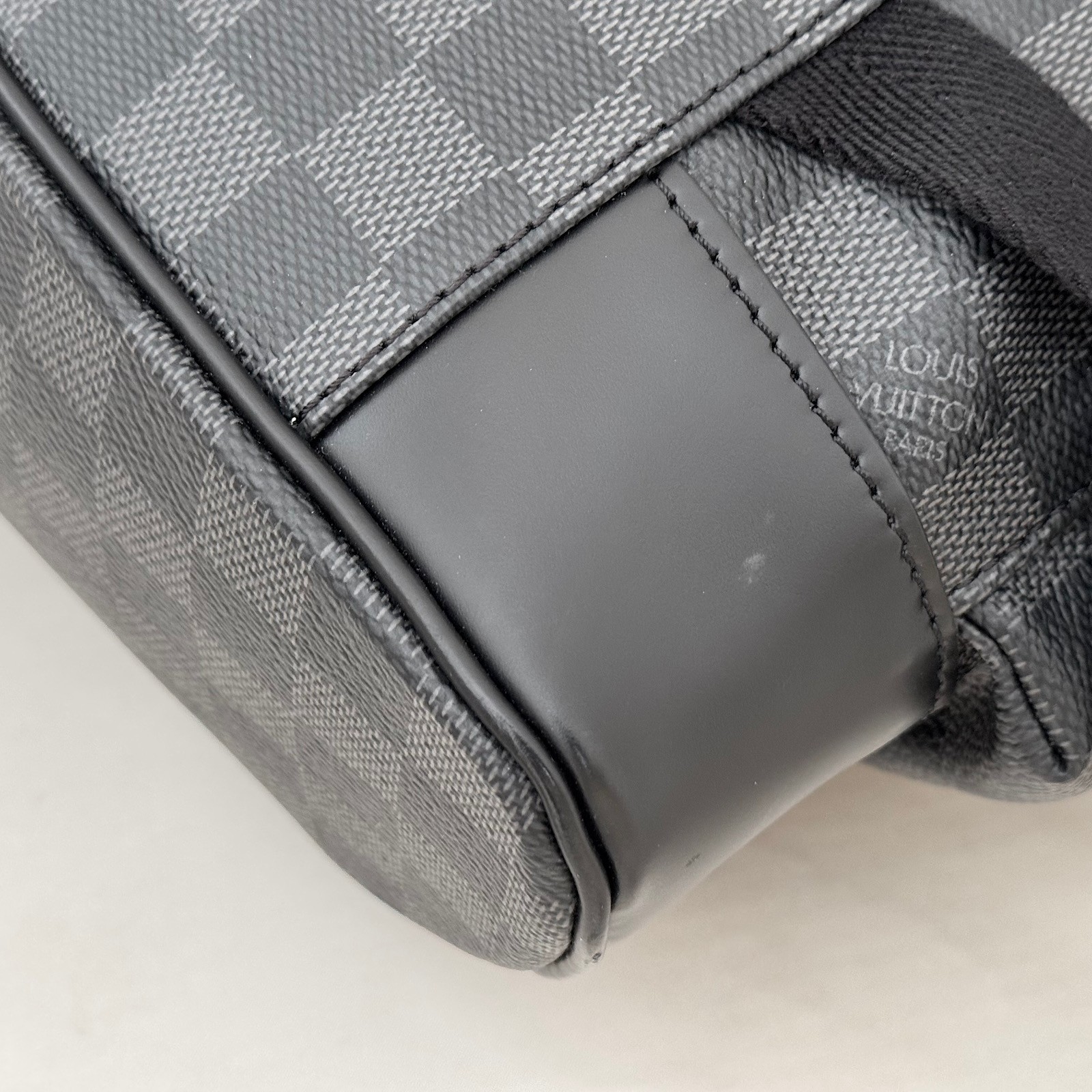 LOUIS VUITTON Christopher MM N41379 Damier Graphite Backpack Black Leather Men’s