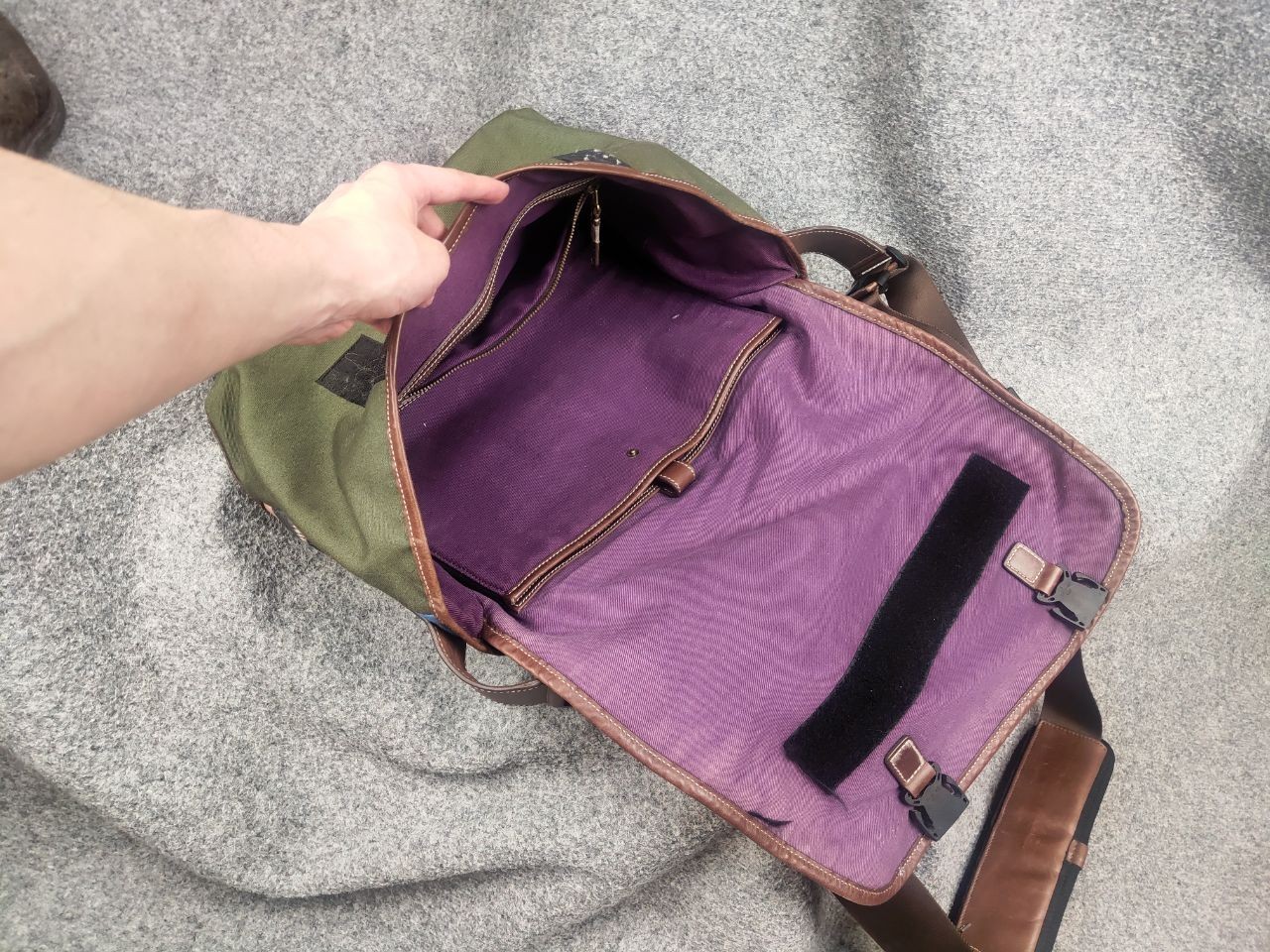 Paul Smith Limited Edition All logo Canvas Leather shoulder Messenger Travel Bag
