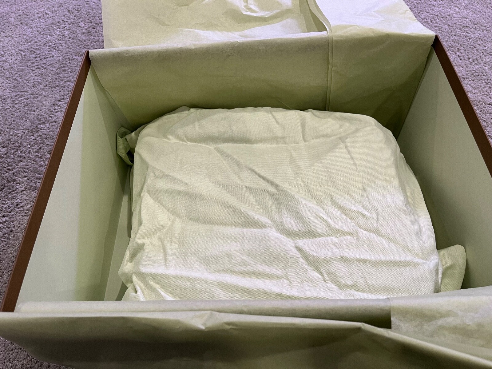 NEW IN BOX – Burberry Leather Messenger Bag – 100% Authentic!! A++ Seller!!