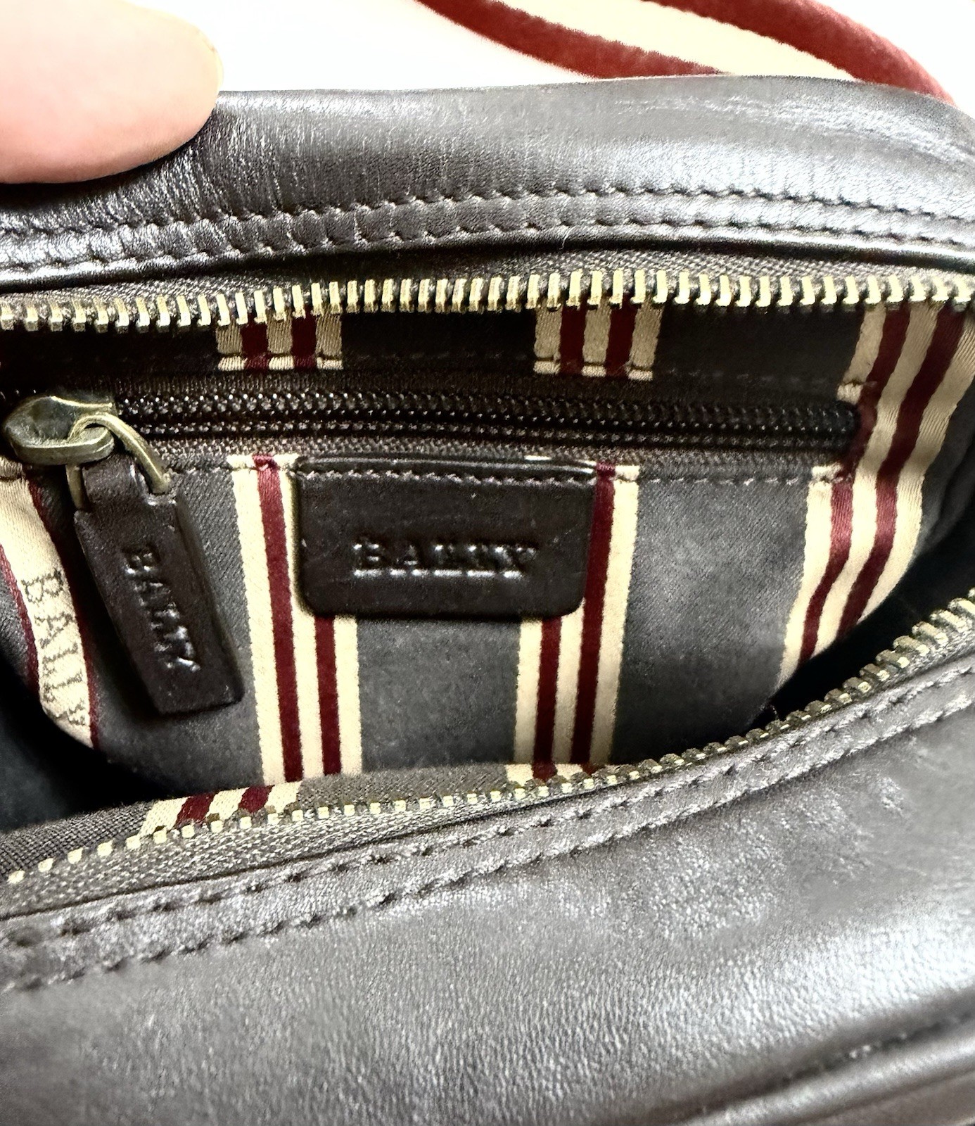 BALLY Brown Crossbody Bag Striped Adjustable Strap w/BALLY Lock and keys Clean!