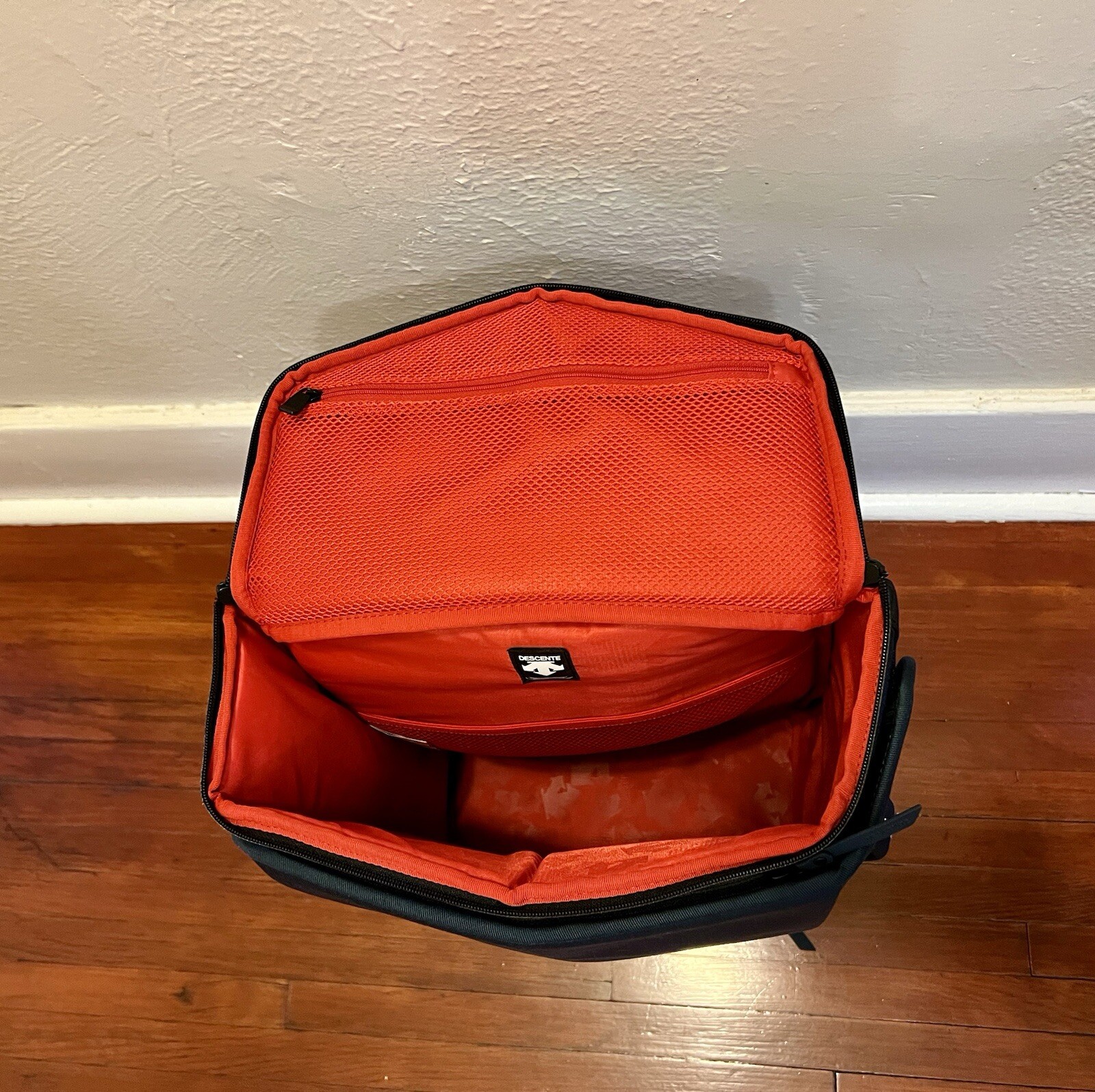 DESCENTE DUALIS Penta Backpack S5324DBP10 Navy Intelligent Travel Line 26L