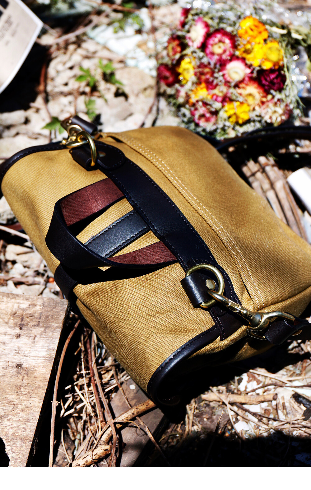 Messenger Bag Waterproof Olefin Canvas Cowhide Shoulder Strap Unisex Retro Bag