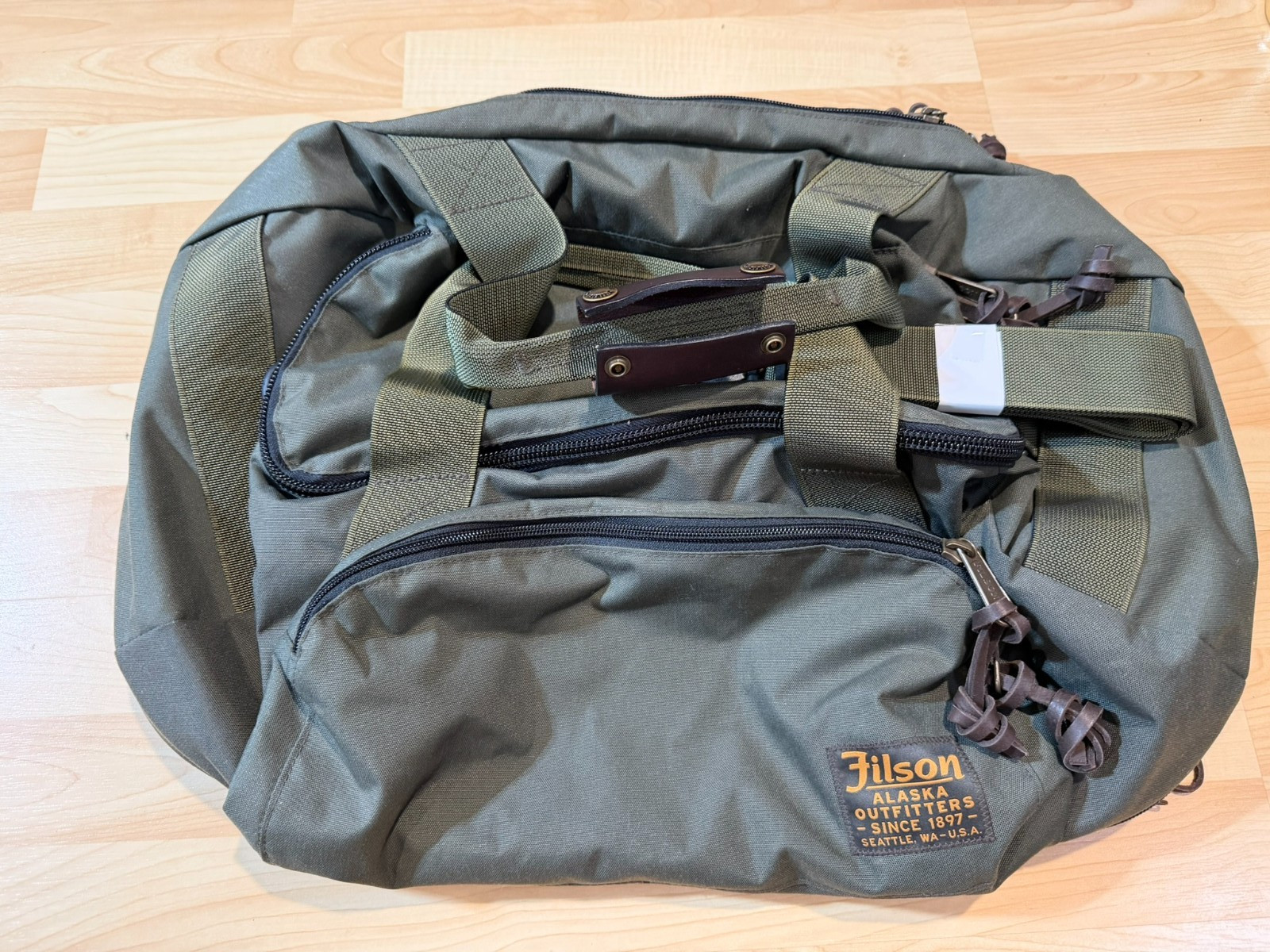 Filson Dryden Duffle Pack 2-in-1 Backpack Convertible Travel Bag – Otter Green