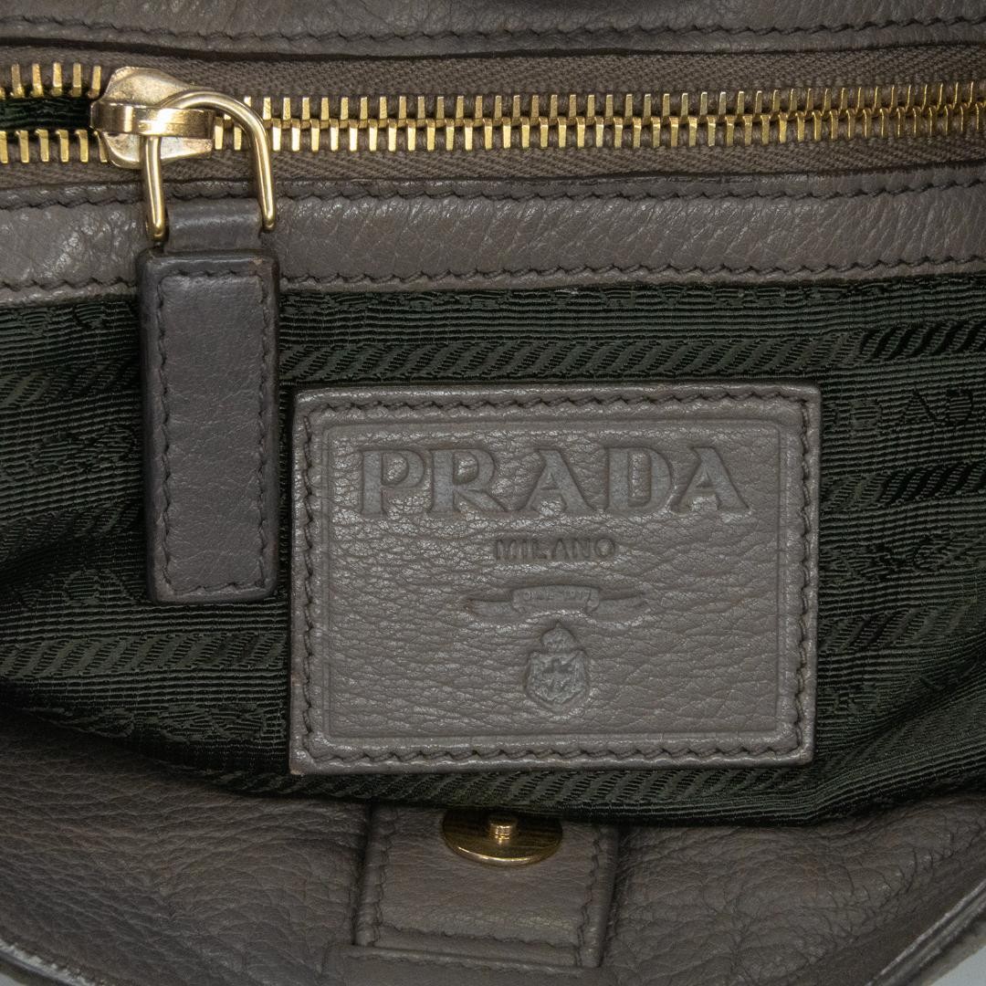 PRADA VITELLO Daino Gray Crossbody Bag Men Women Leather Gold Rare Authentic