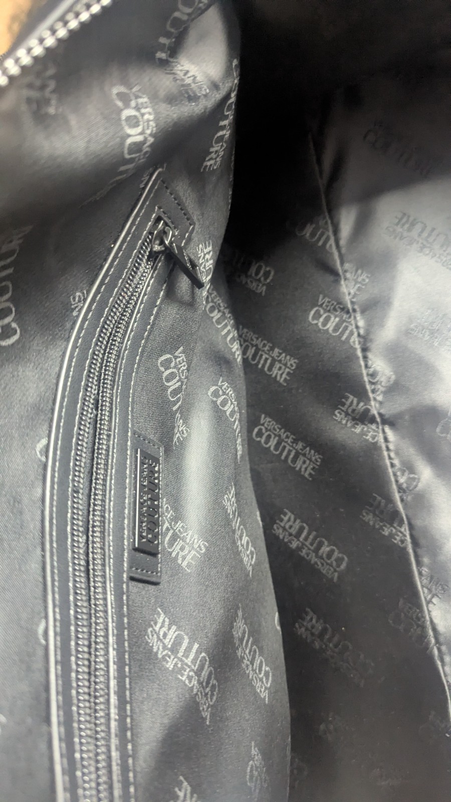 Versace Jeans Couture Black Logo Zip Large Duffle Bag Straps Pockets Men