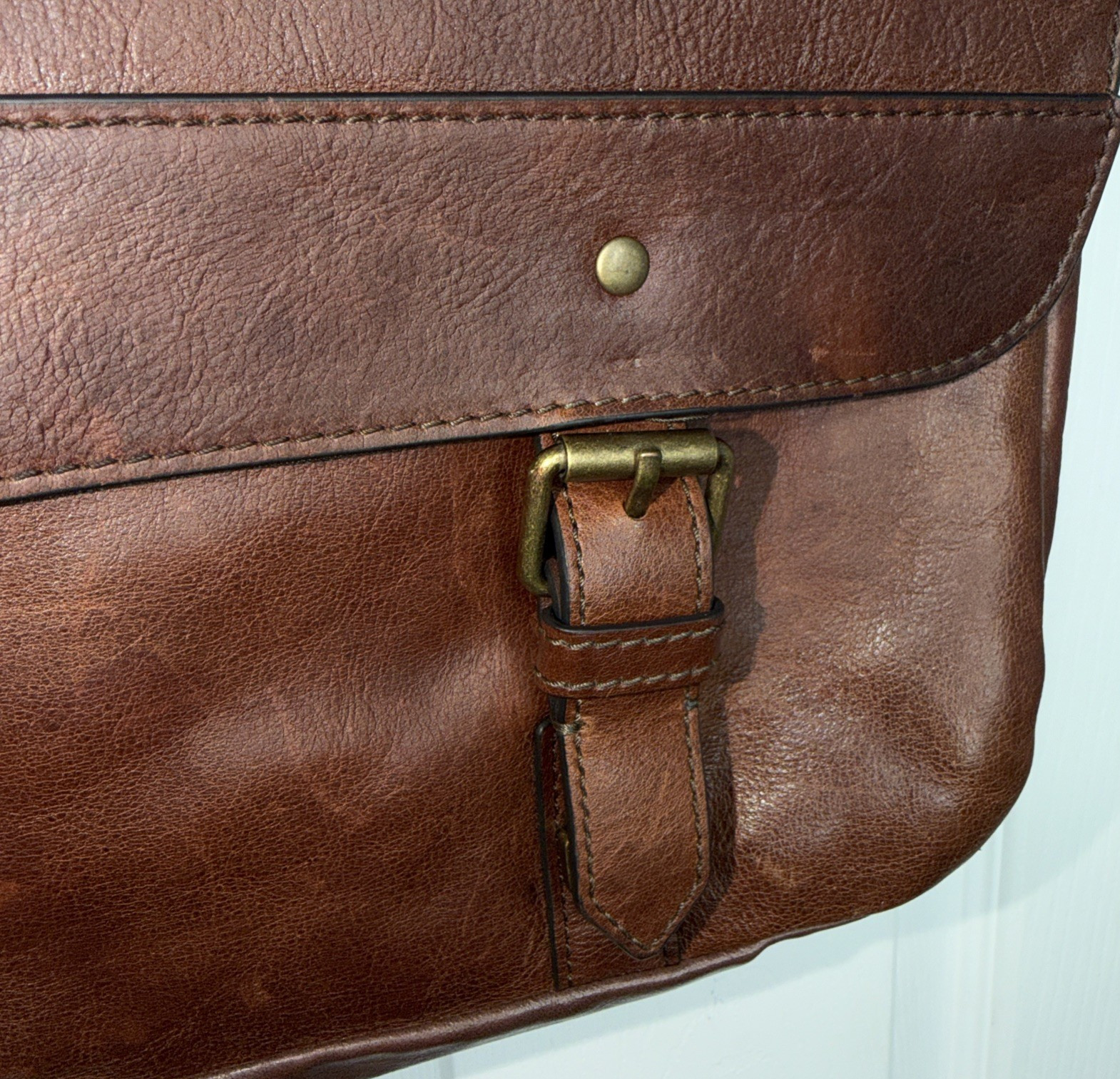 Vtg 90s Fossil Brown Cow Hide Leather Miles Messenger Bag Satchel Crossbody