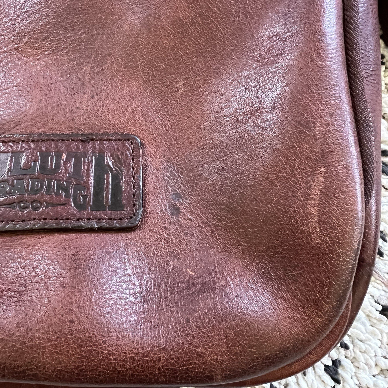 Duluth Trading Co Lifetime Brown Leather Classic Satchel Crossbody Bag Unisex