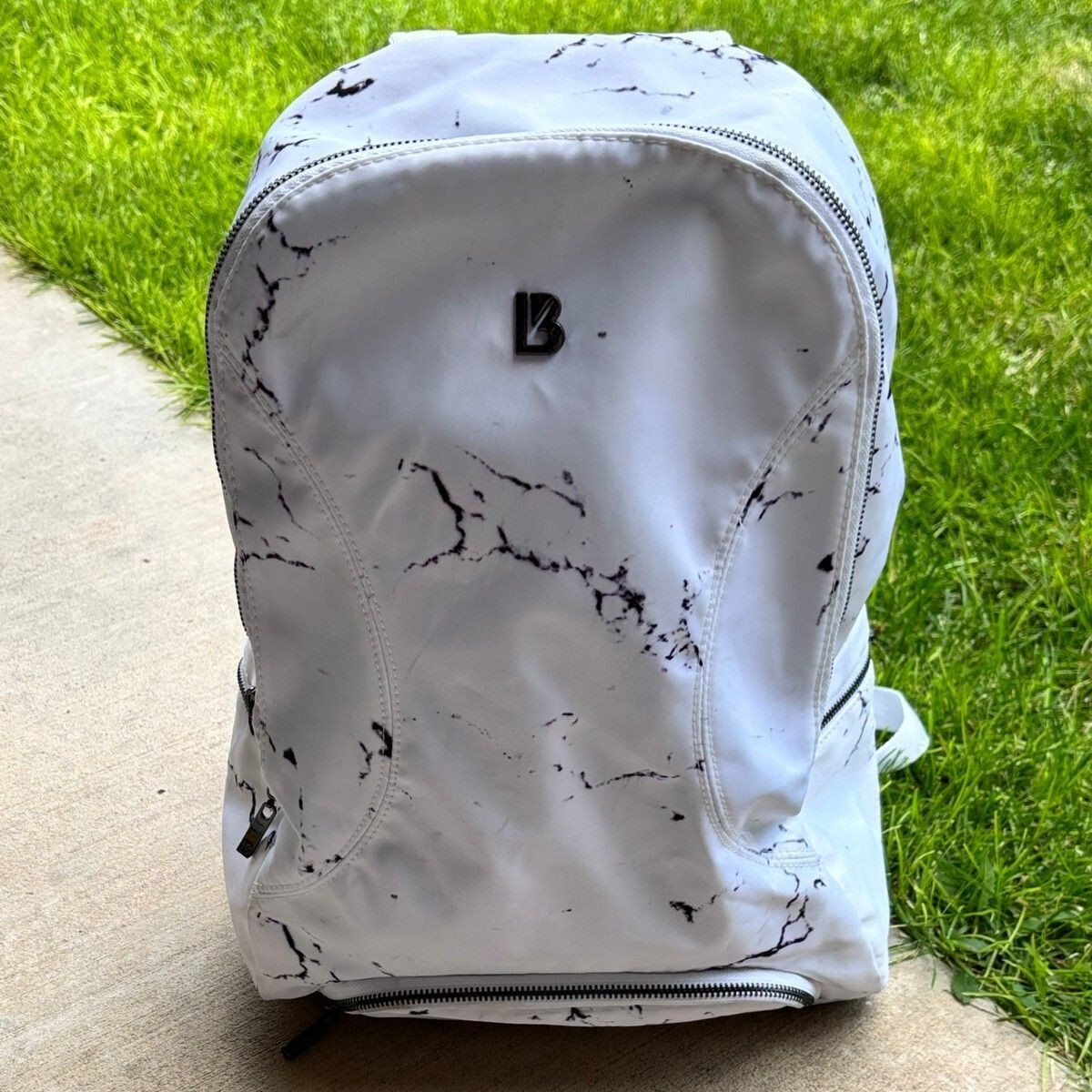 Buffbunny Game Changer Backpack – White Marble / Gunmetal Hardware