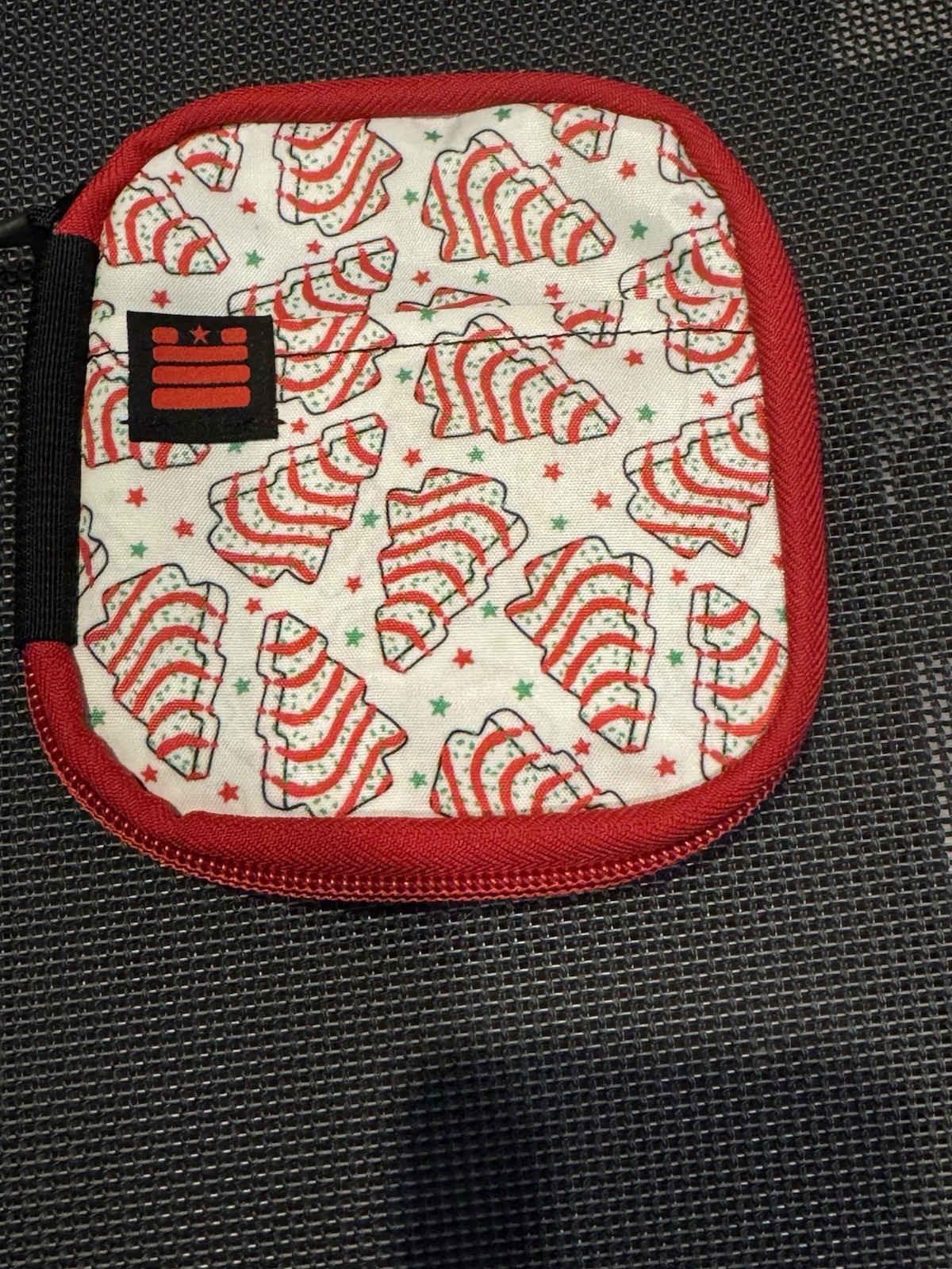 Garage Built Gear Mighty Pouch XL, Limited Edition Christmas Cakes, Red Loop GBG