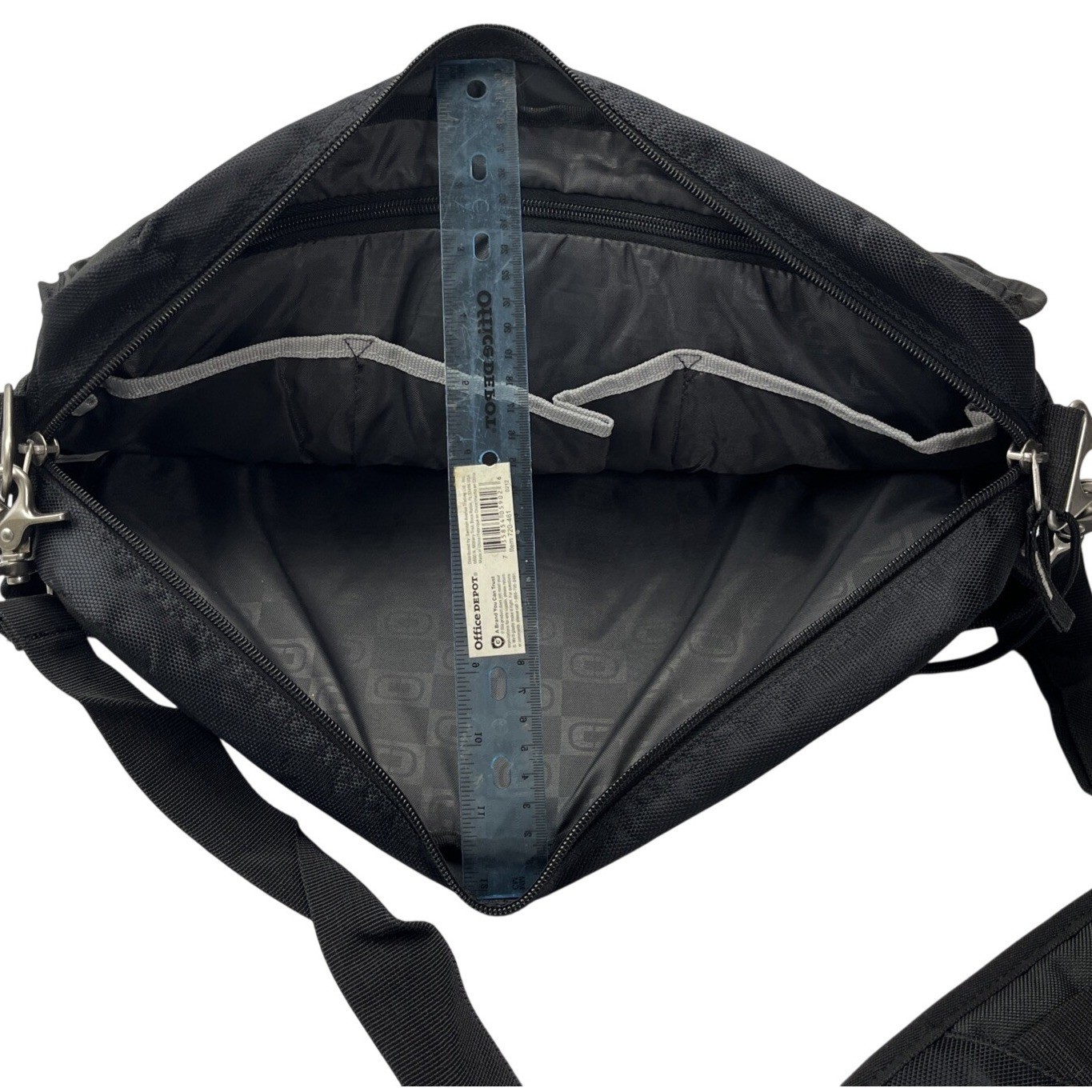 OGIO Native Messenger Bag Mens OS Black Excellent Urban Commuter Laptop Bag