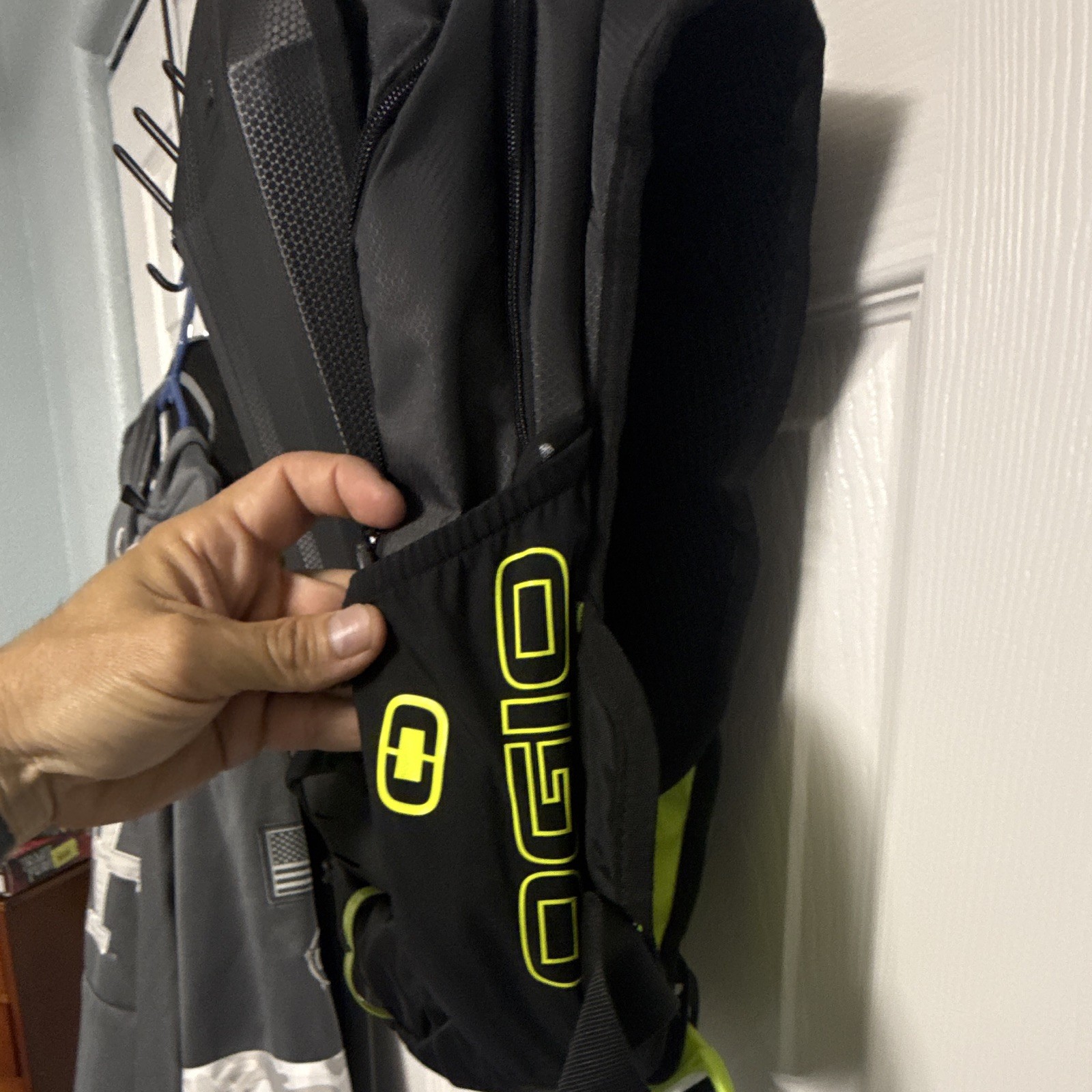 OGIO Black/Neon Green Medium Backpack Zip Closure Adjustable Straps Pockets
