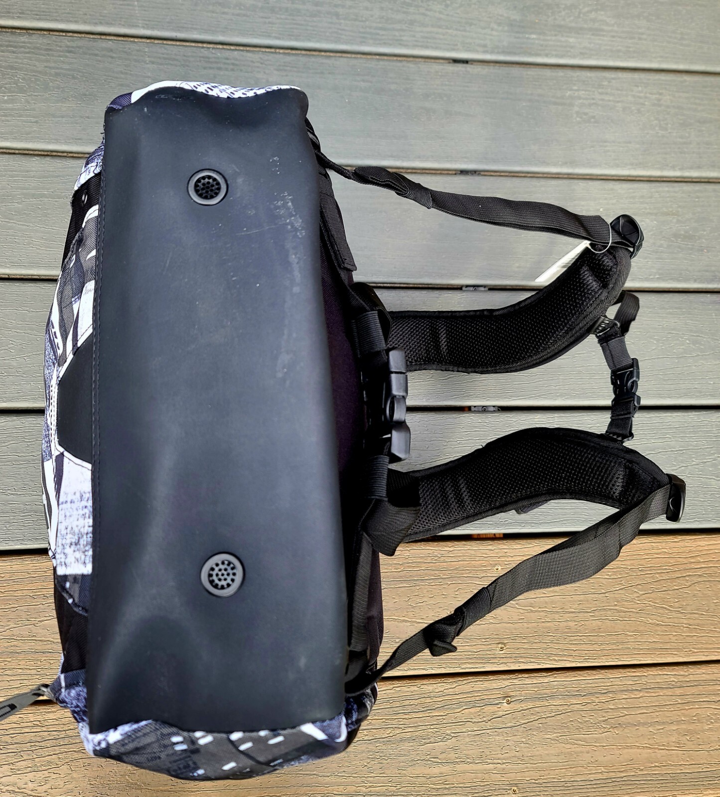 OAKLEY Limit Back Surf Pack 4.0 White Stuff Sack Mat Wet Dry Vent Bag Wax NWT