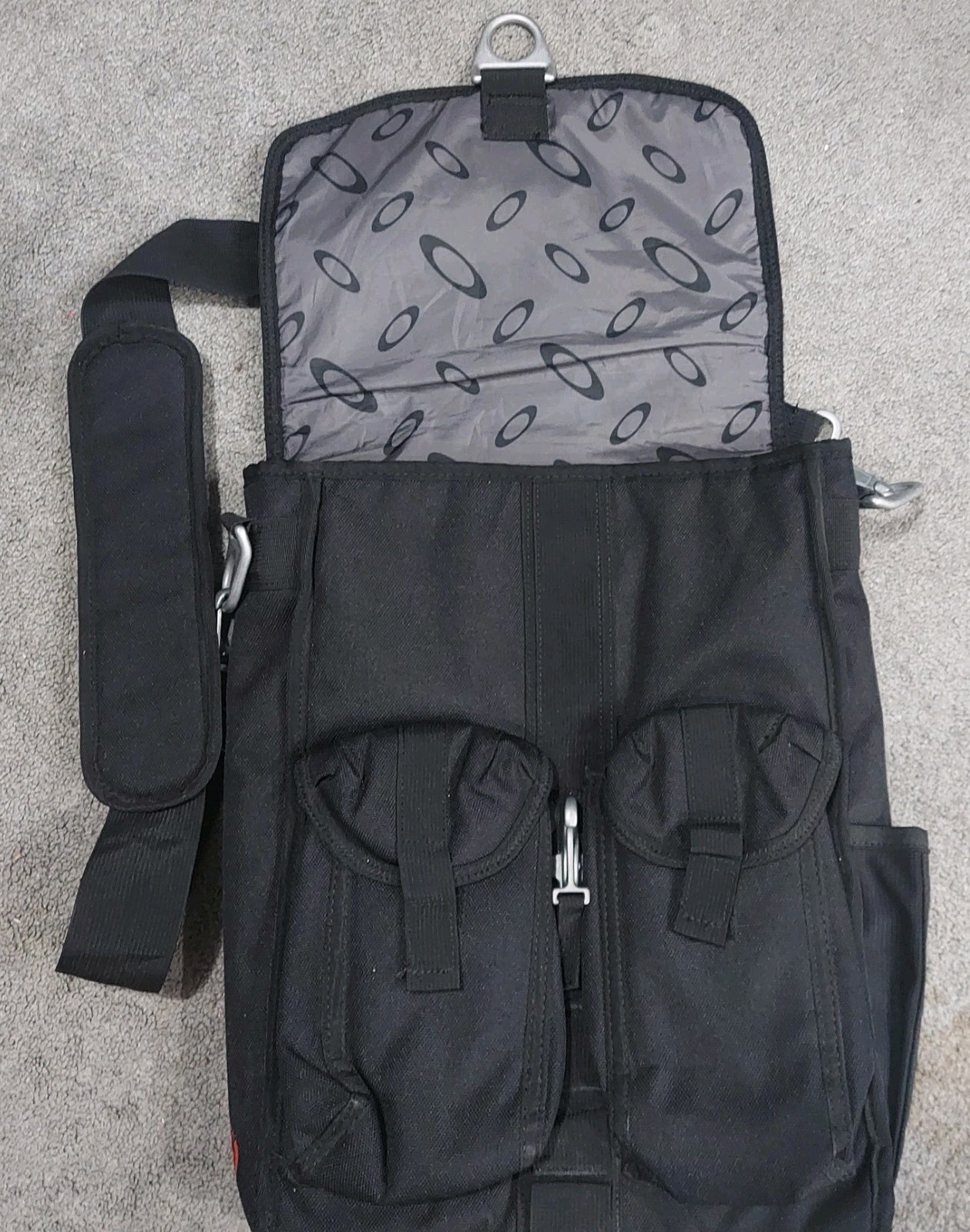 Oakley Shoulder Messenger Bag Pack Black Tactical Field Gear