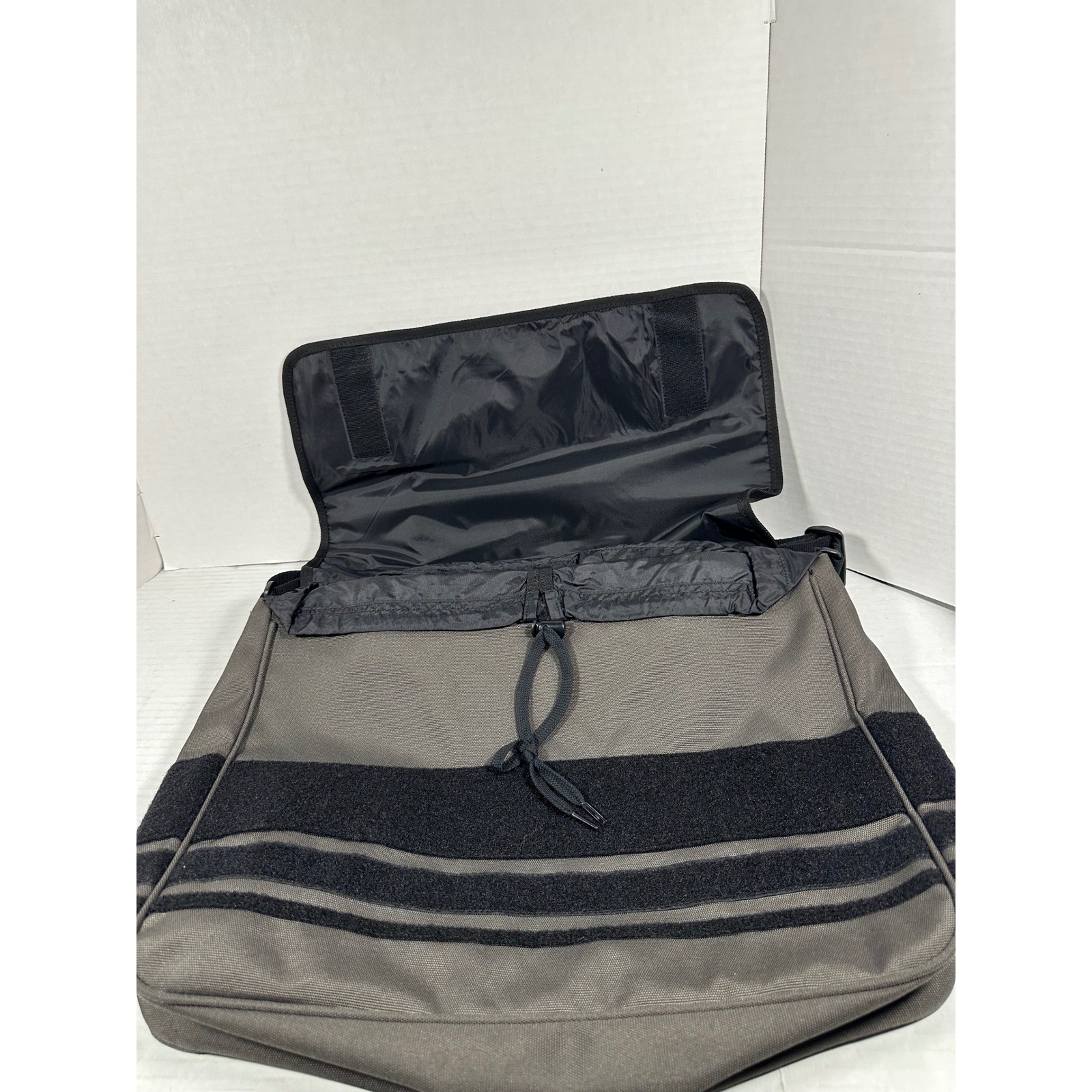 OnitsukaTiger x Andrea Pompilio Messenger Bag CharcoalGrey OTXAP Tactical Canvas