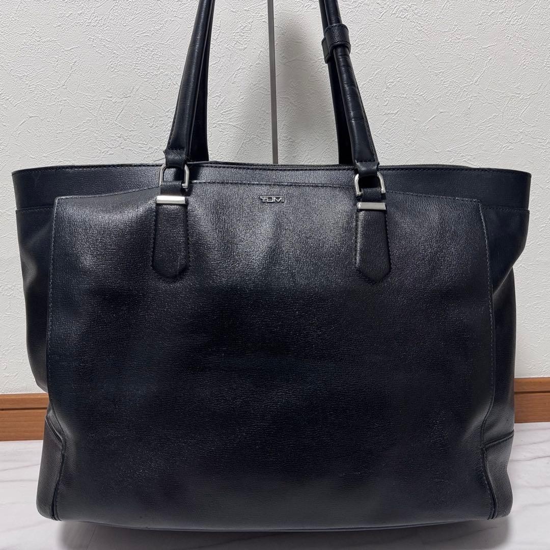 TUMI 79412D Sinclair Nell Tote Stanton Black Leather Business Bag A4 Laptop