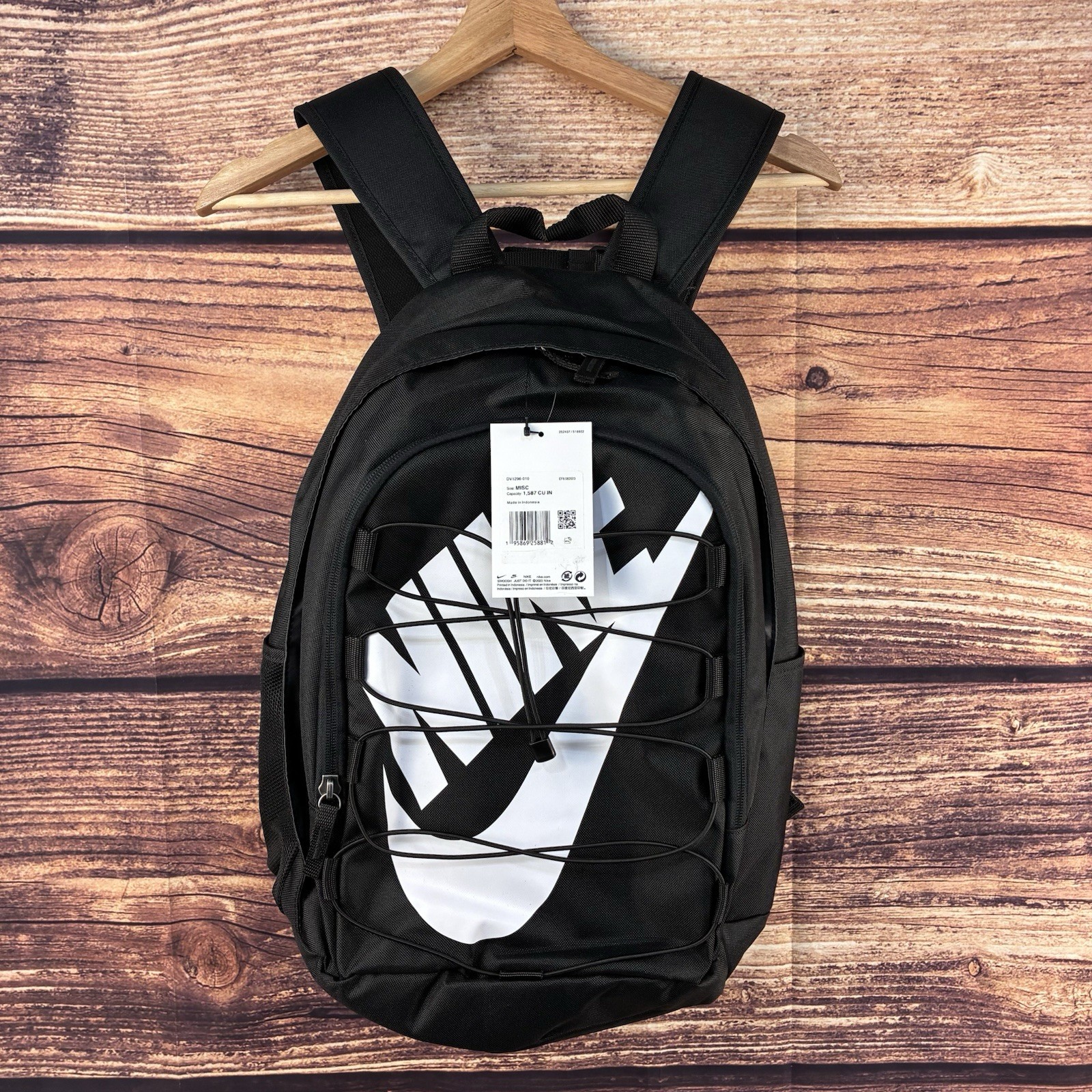 Nike Hayward Backpack Black White Big Logo Bungee School Bag 26L DV1296-010 NWT