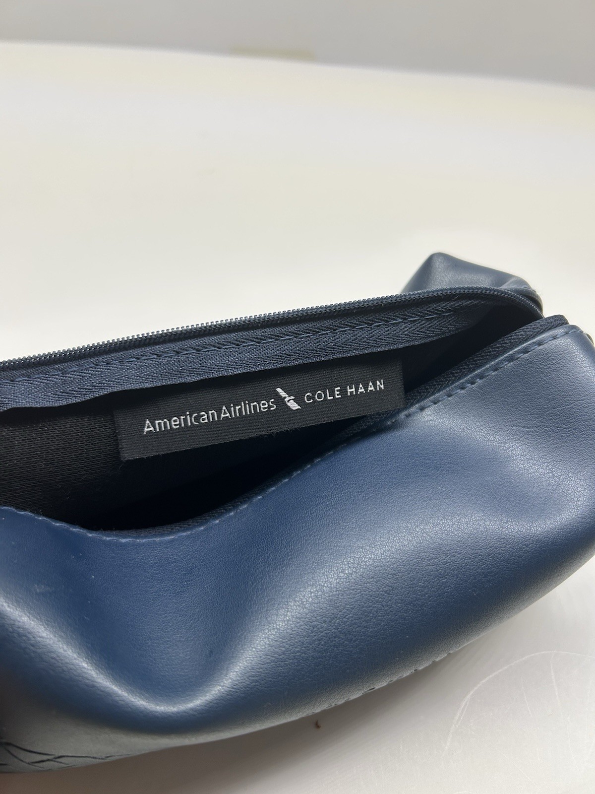 Cole Haan American Airlines Blue Amenity Cosmetic Shave Bag Travel Dopp Makeup
