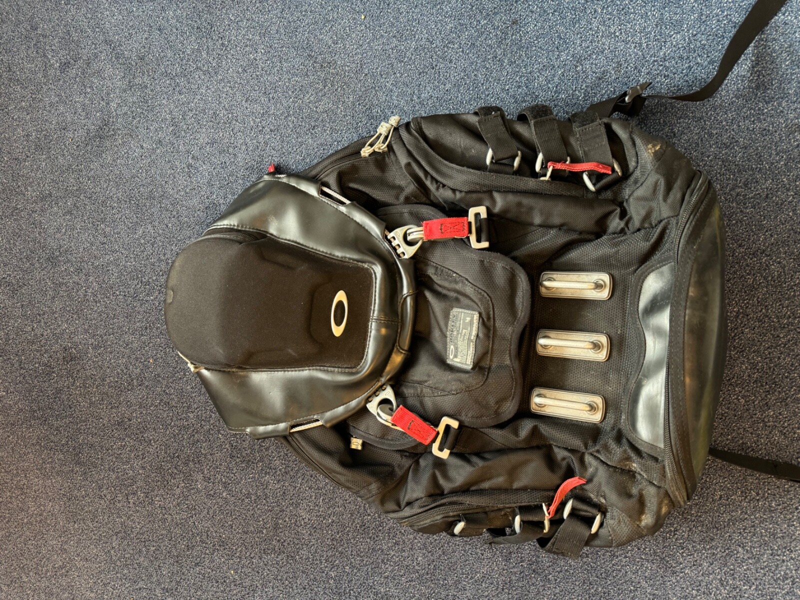Oakley Men’s Kitchen Sink Backpack One Size – Stealthblack
