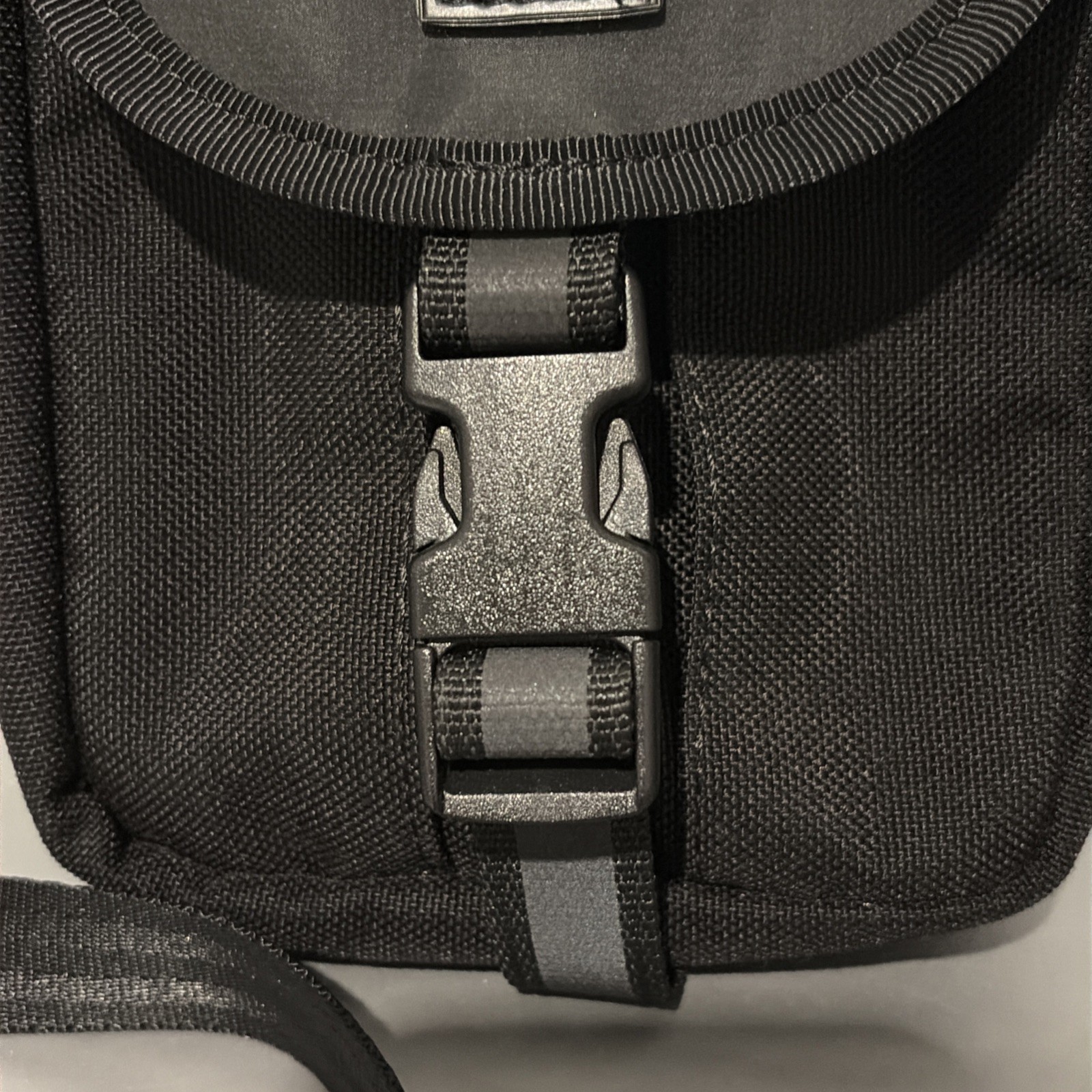 CHROME INDUSTRIES Shoulder Accessary Pouch Crossbody Purse Bag with Strap RARE