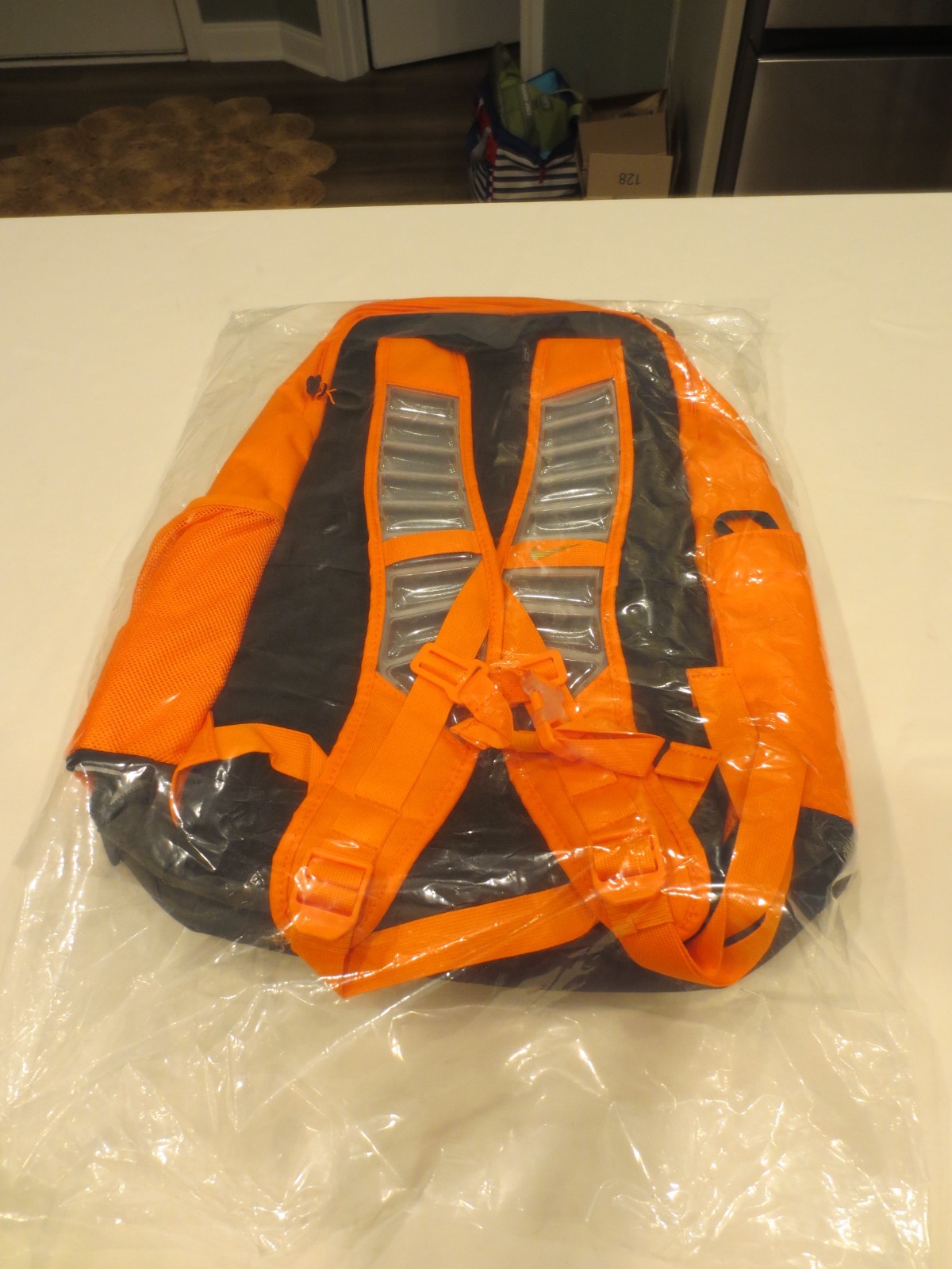 Nike Hoops Elite Basketball Backpack 32L Orange – School Bag – New w/ Tag