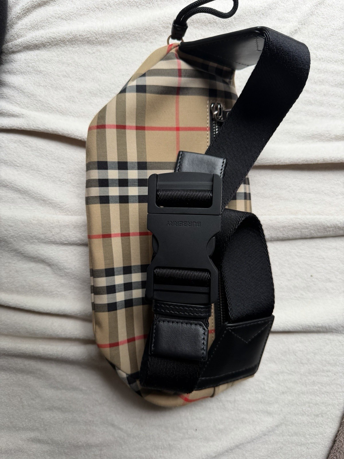 Burberry Plaid Belt Bag Fanny Pack Beige/Black/Red Zip Buckle Adjustable Strap
