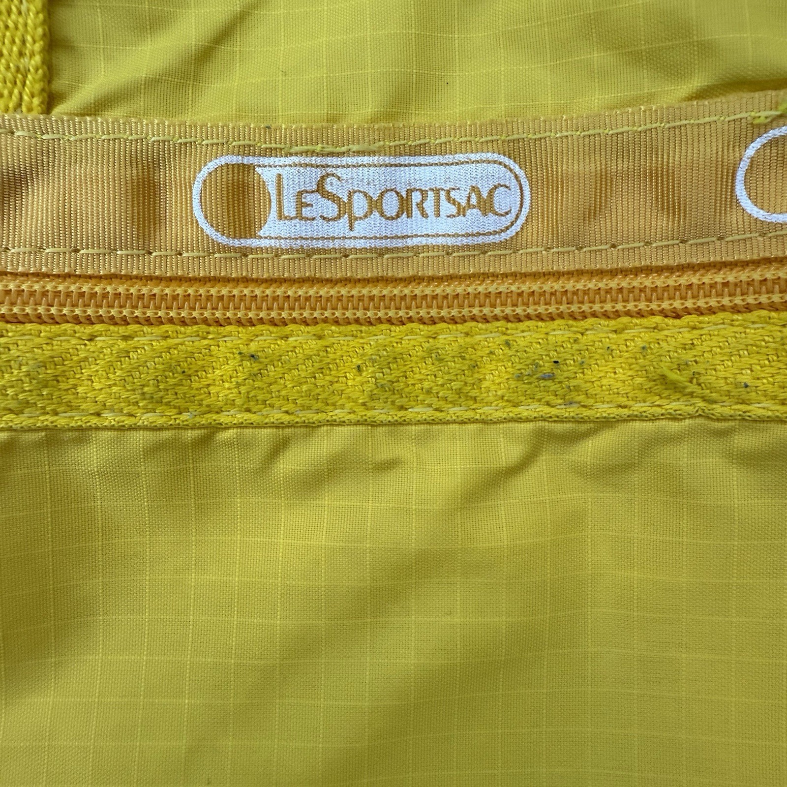 LeSportsac Adjustable Strap Carry On Crossbody Bag Yellow USA Vtg 80s 13”x10”x5”