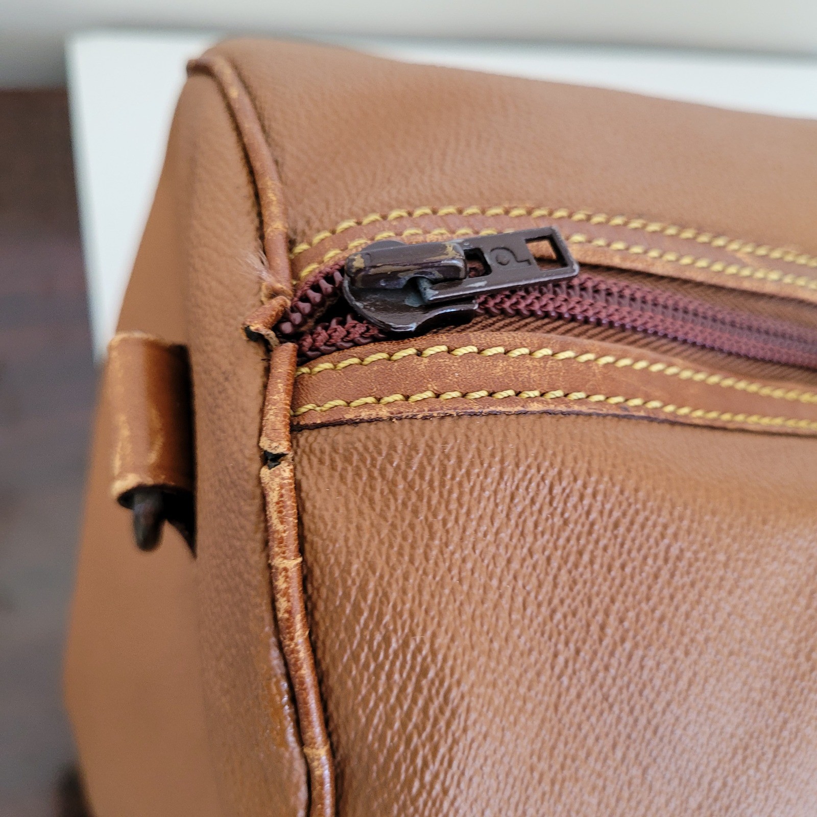 Hunting World Vintage Tan Leather Trim Duffel Bag Travel Weekender Large