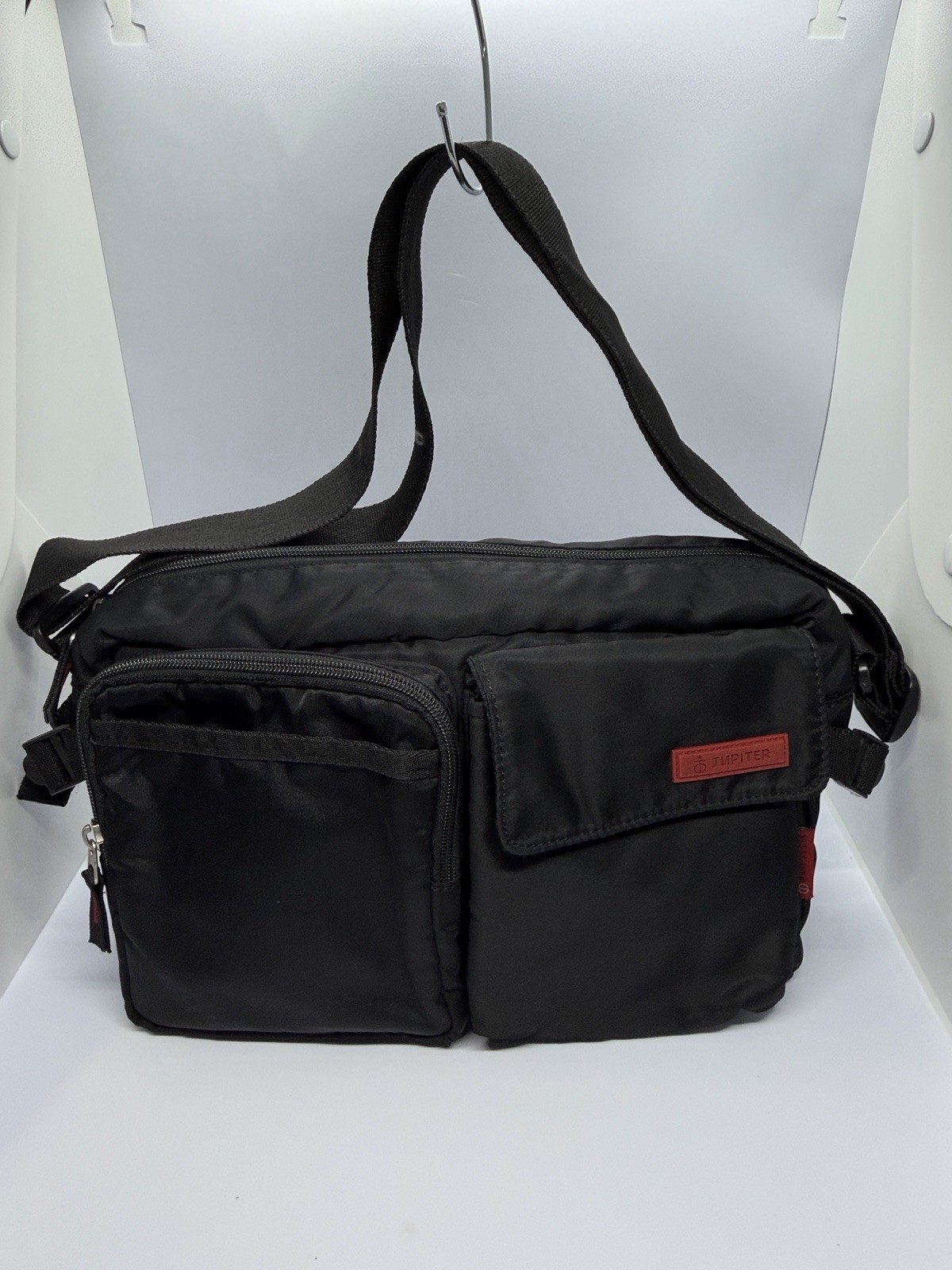 Jupiter Black Men’s Compact Messenger Bag