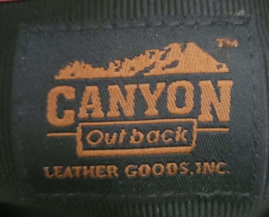 VTG Canyon Outback Leather Goods 18″ Maroon Leather Travel Work Computer Bag