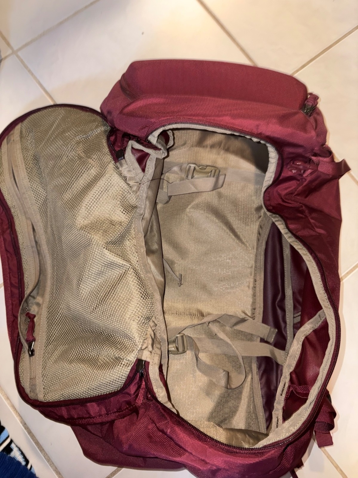 Thule Hiking Backpack for Men/Women