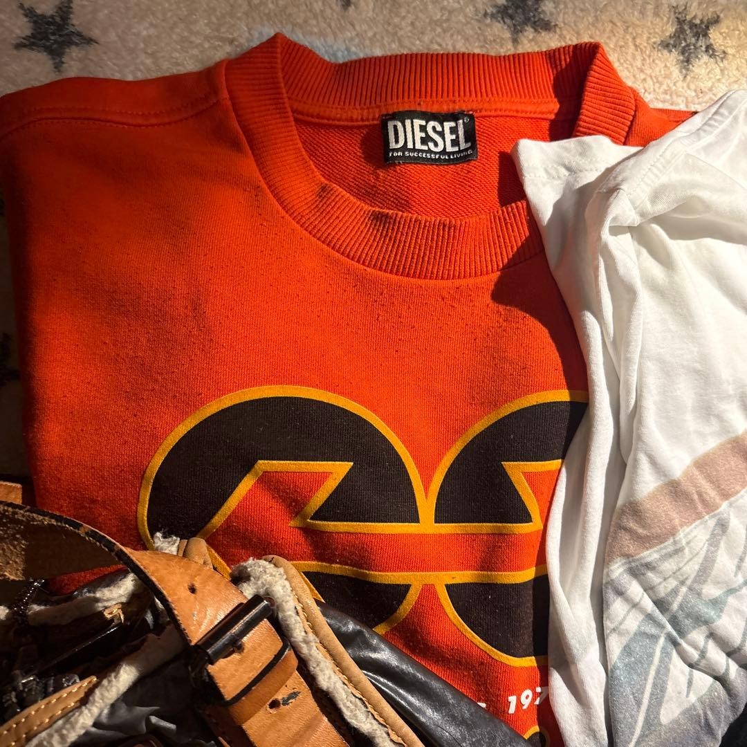 DIESEL bulk bags, sneakers, knit caPlayStation, T-shirts, not available