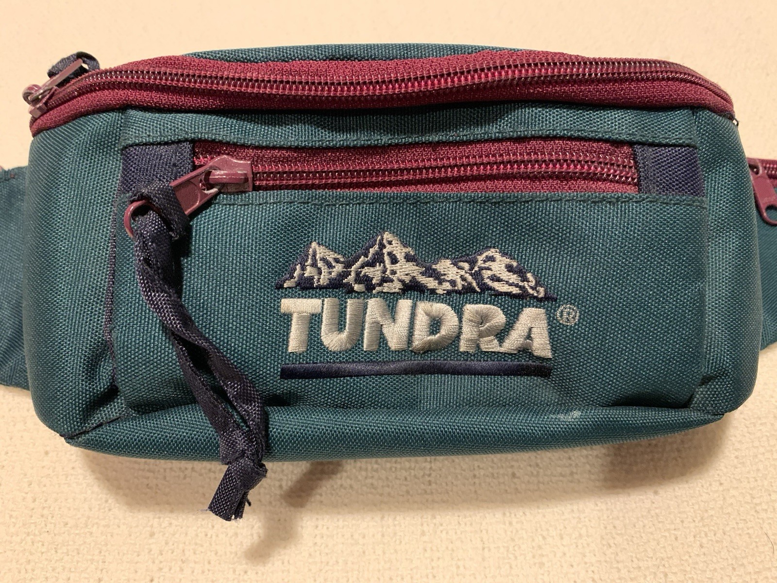 Tundra Unisex Adult Green Purple Outdoor Adventure Fanny Pack Vintage