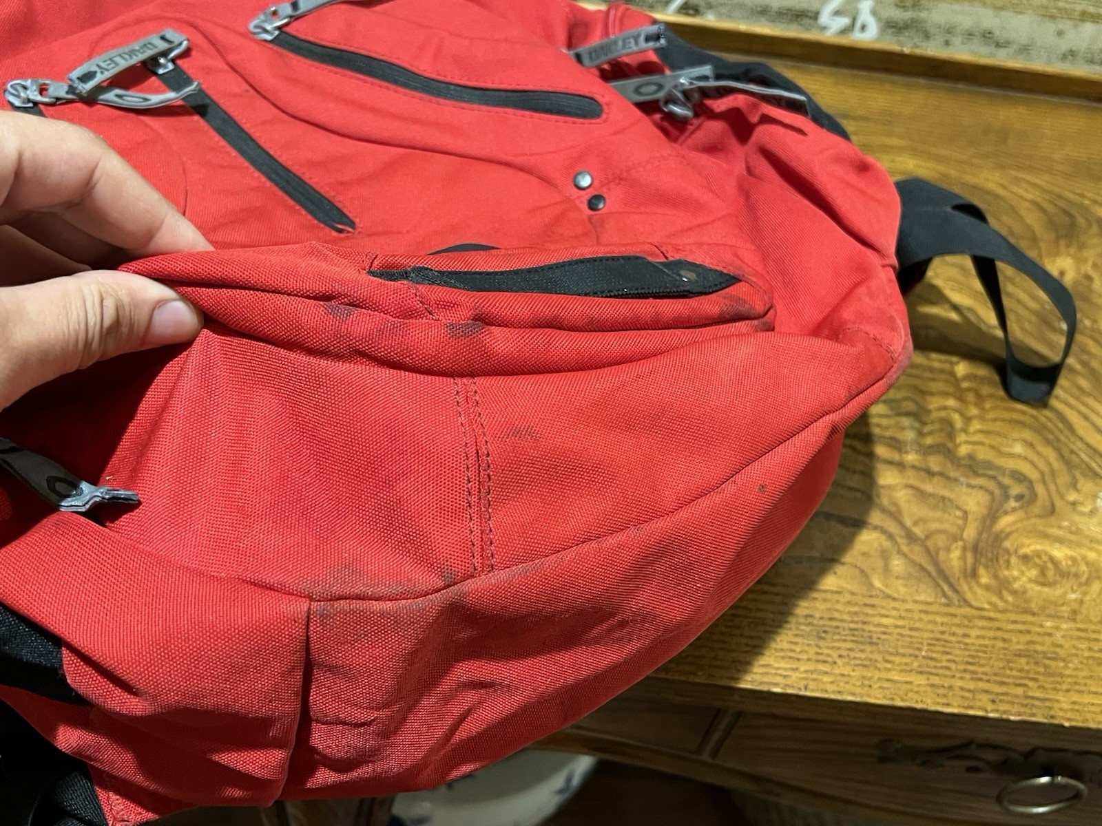 Oakley Panel Backpack Vintage Red Black Techwear Y2K Media Port Daypack