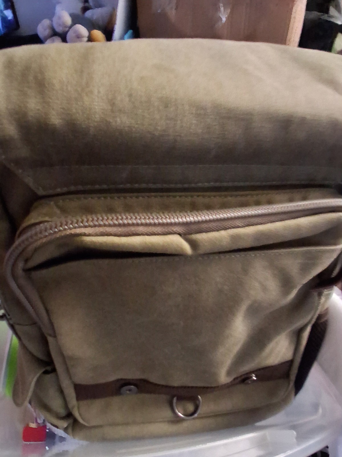 Men’s Medium Green/Brown Backpack Adjustable Strap Top Handle Zip & Buckle