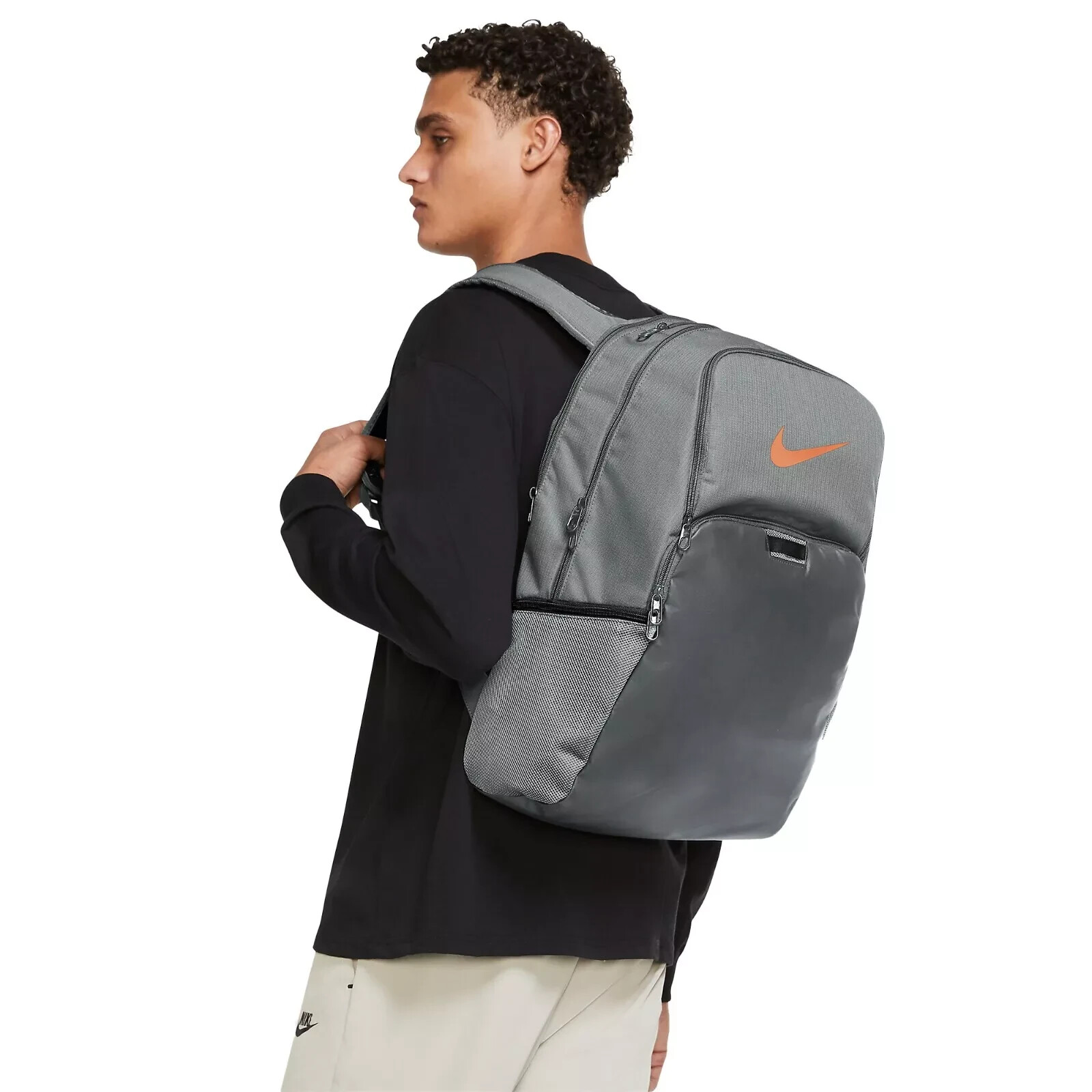 Nike Brasilia 9.5 DM3975-077 Light Smoke Grey/Orange Trance Training Backpack