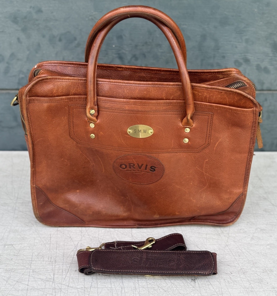Vintage Orvis All Leather Briefcase Messenger Bag Satchel Laptop w/ Strap & Tag