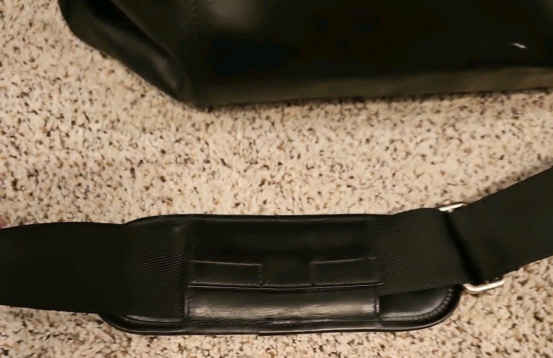 Armani Exchange Duffle Bag 18″x11″x11.5″ Black Leather Satchel Travel Vacation