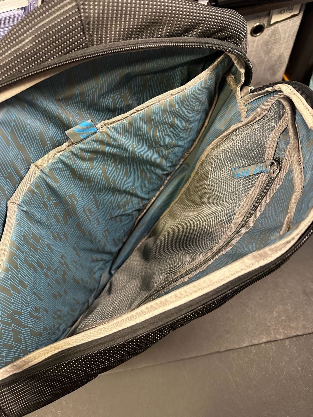 Thule Crossover Sling Pack Black Laptop Backpack