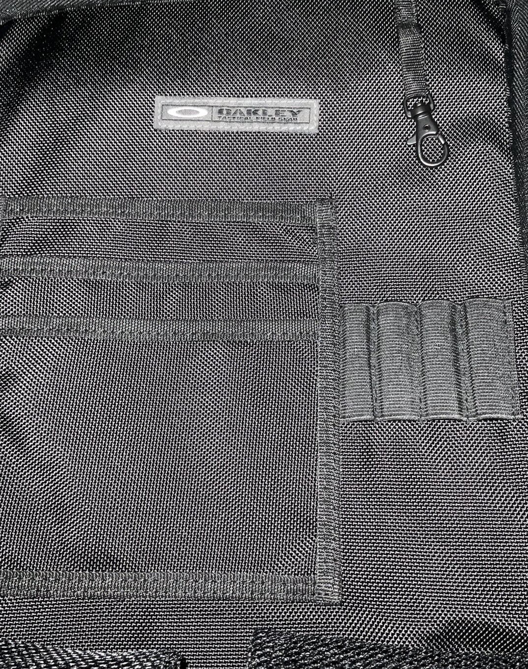 Oakley Men’s Ballistic Nylon Tactical Field Gear Vertical Laptop Messenger Bag